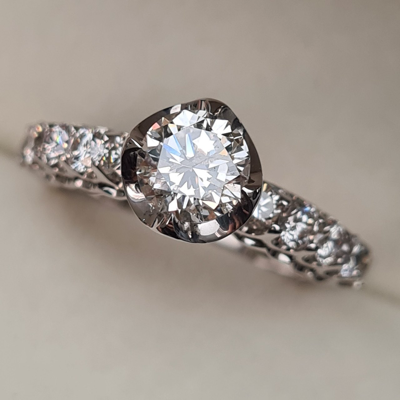 Кольцо Deimantas 95968437 17,5р 3,82гр 1,63ct. купить,NaN