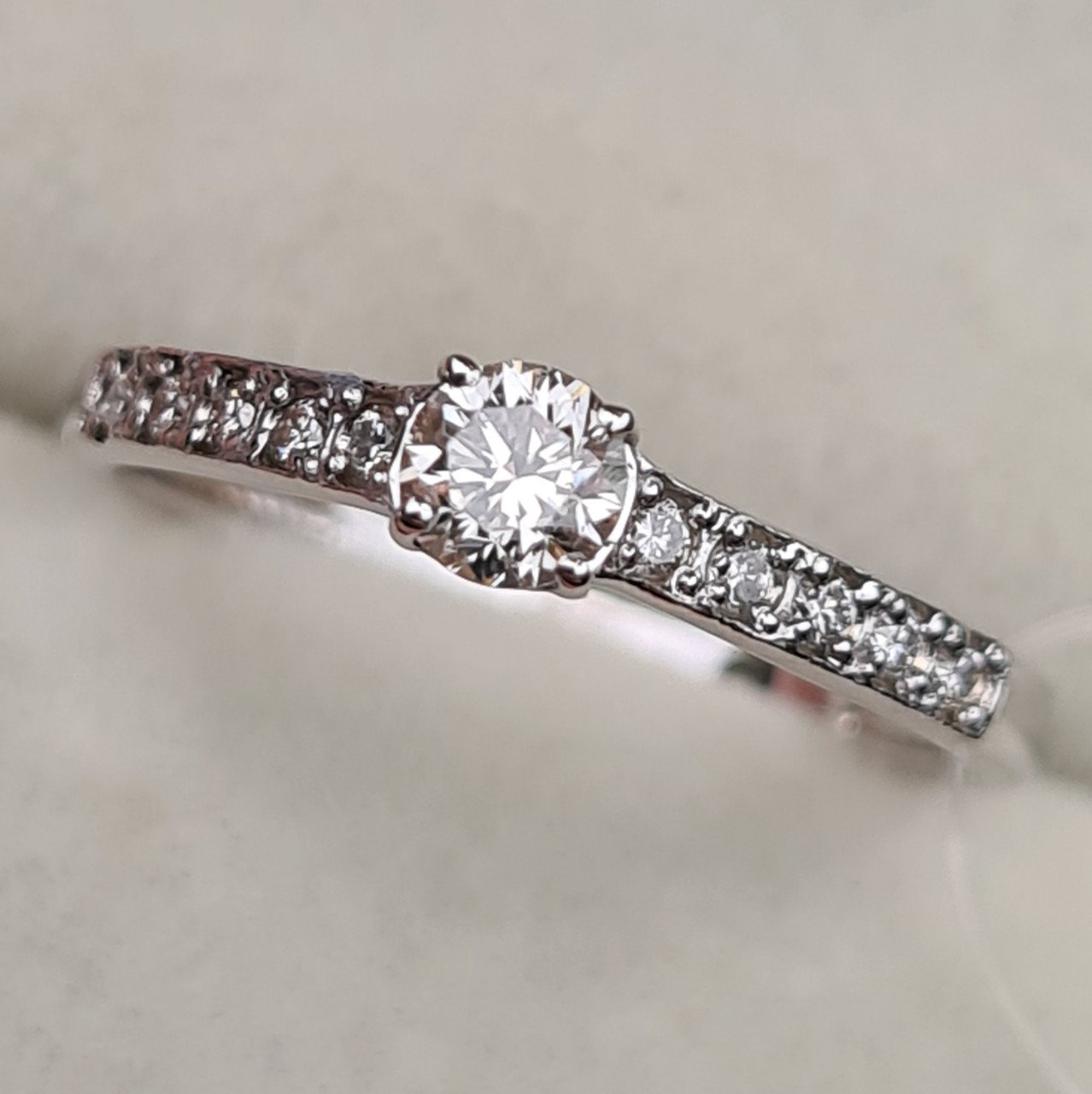 Кольцо Deimantas 98149714 16р 1,38гр 0,29ct. купить,NaN