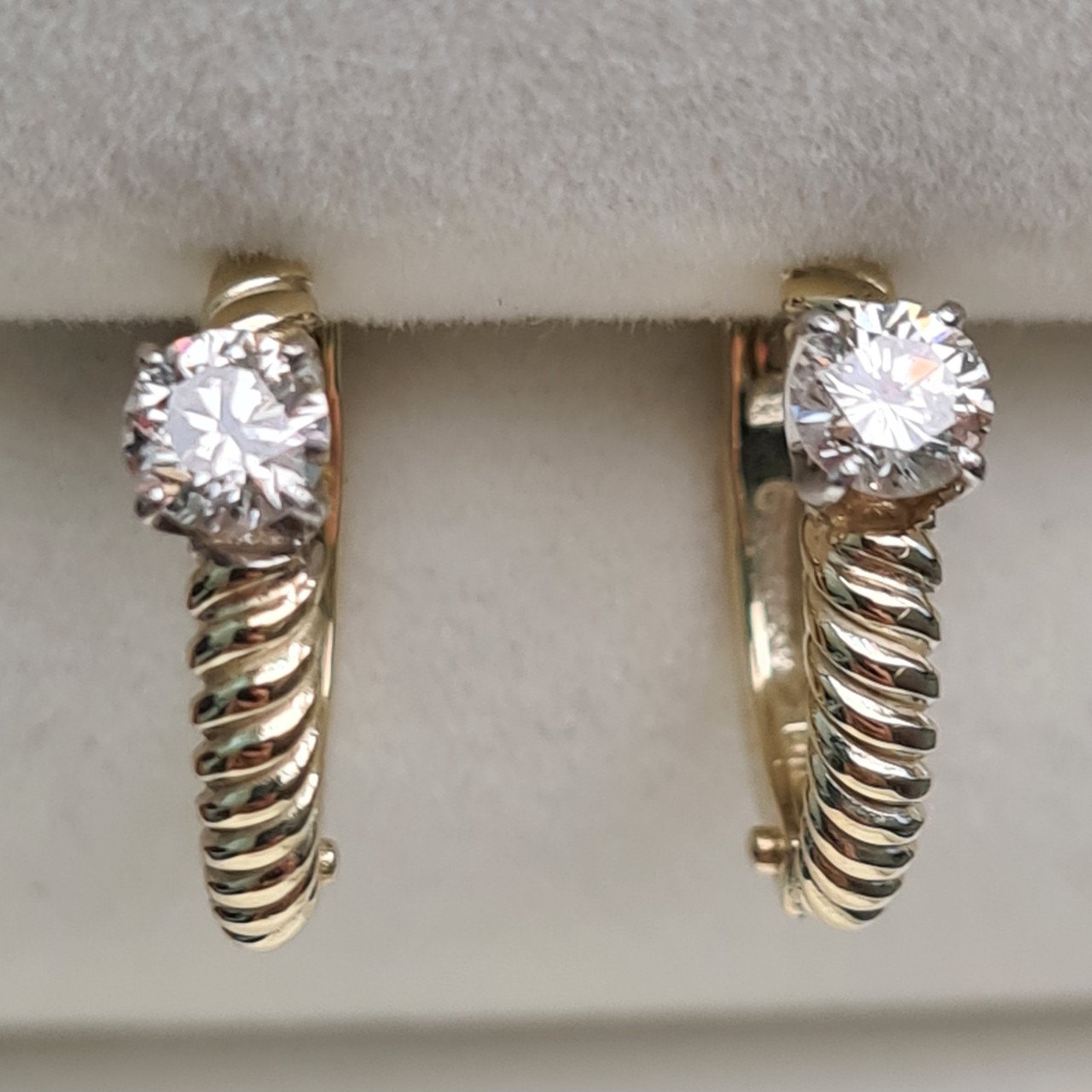 Серьги Deimantas 2,67гр 0,40ct. купить,NaN