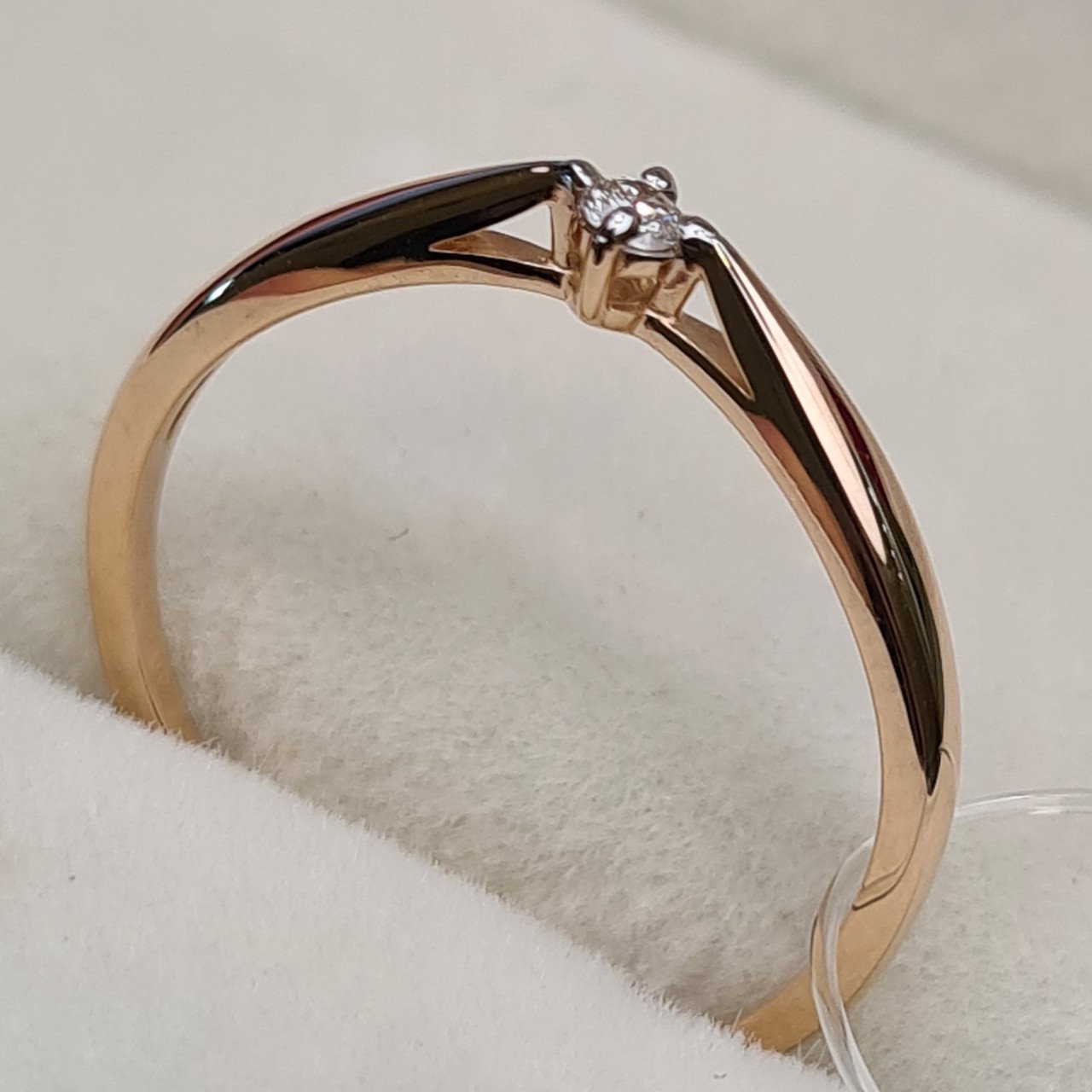 Кольцо Deimantas 98167344 15,5р 0,98гр 0,03ct. купить,NaN