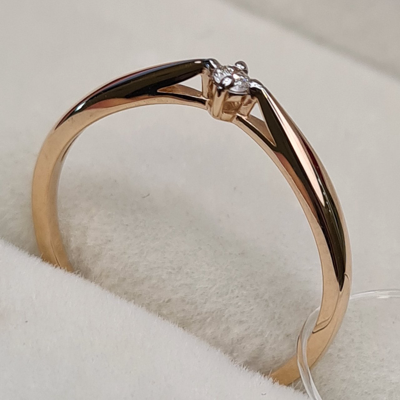 Кольцо Deimantas 98167344 15,5р 0,98гр 0,03ct. купить,NaN