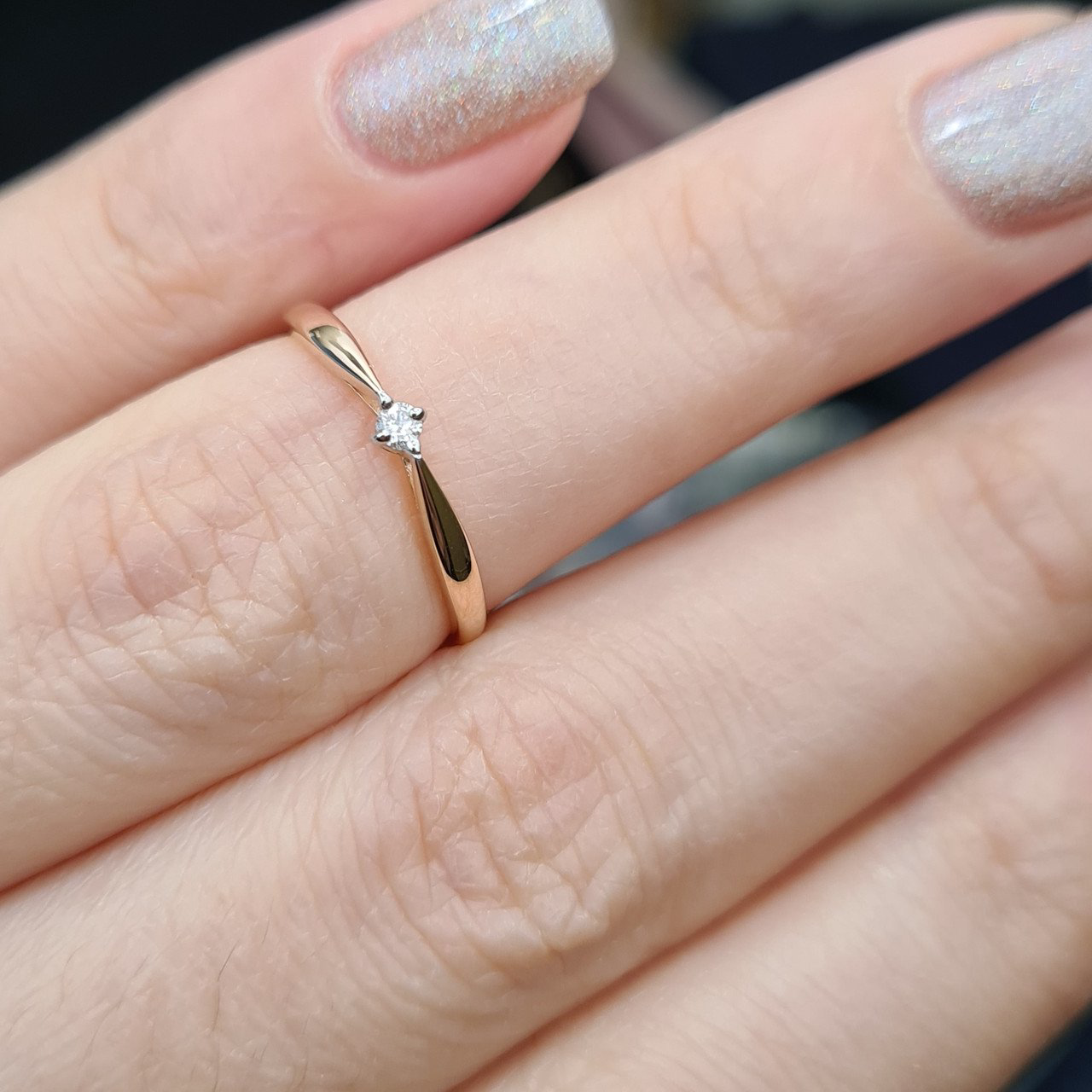 Кольцо Deimantas 98167344 15,5р 0,98гр 0,03ct. купить,NaN