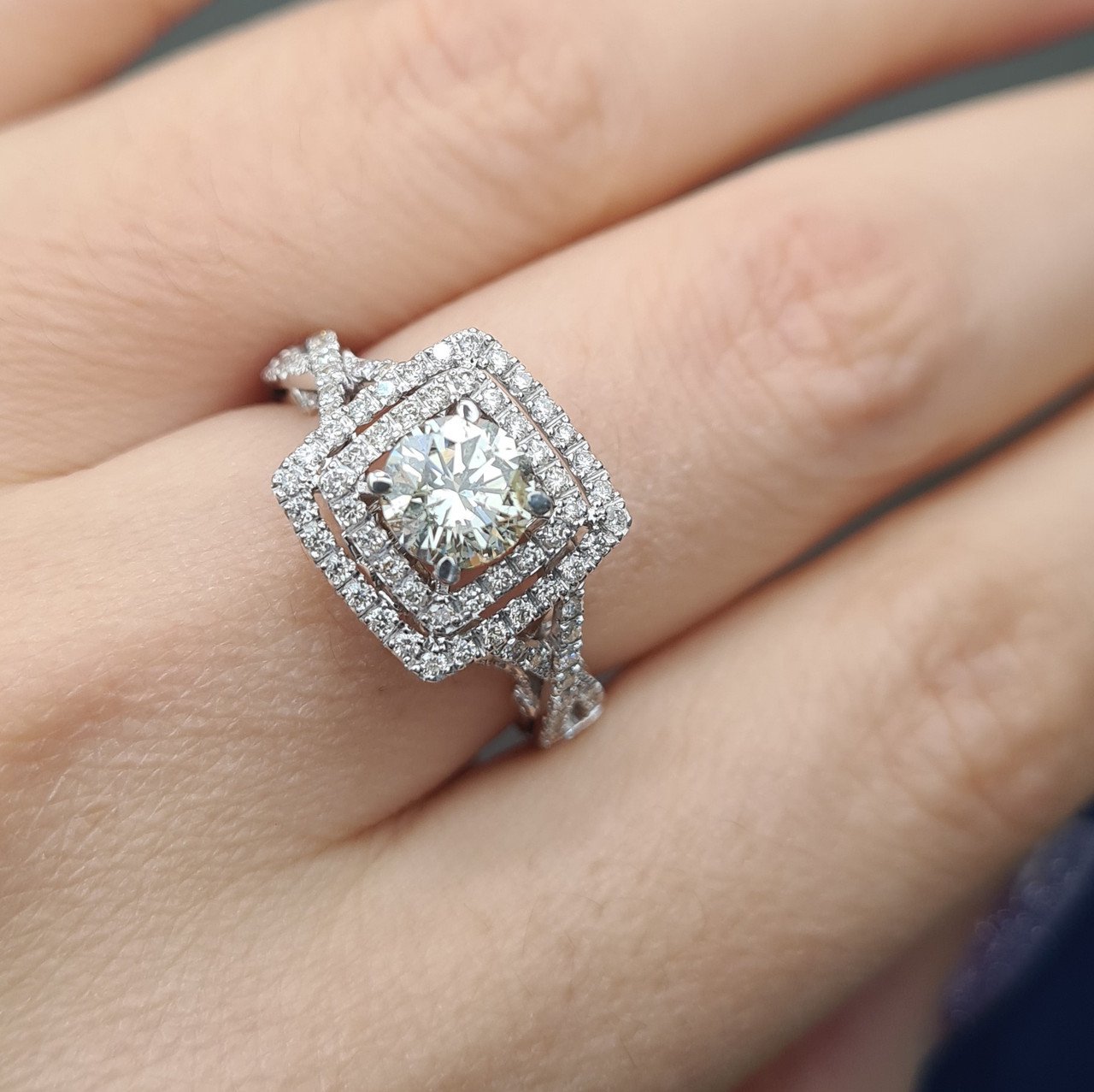 Кольцо Deimantas 95968445 18,5р 6,8гр 1,76ct. купить,NaN