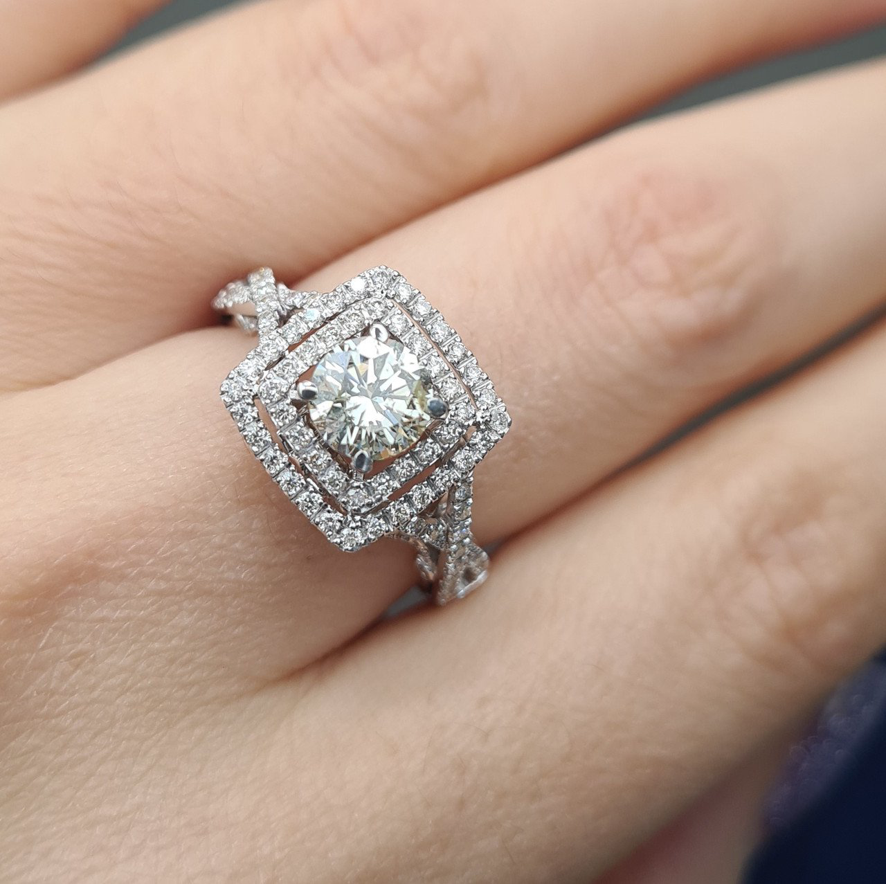 Кольцо Deimantas 95968445 18,5р 6,8гр 1,76ct. купить,NaN
