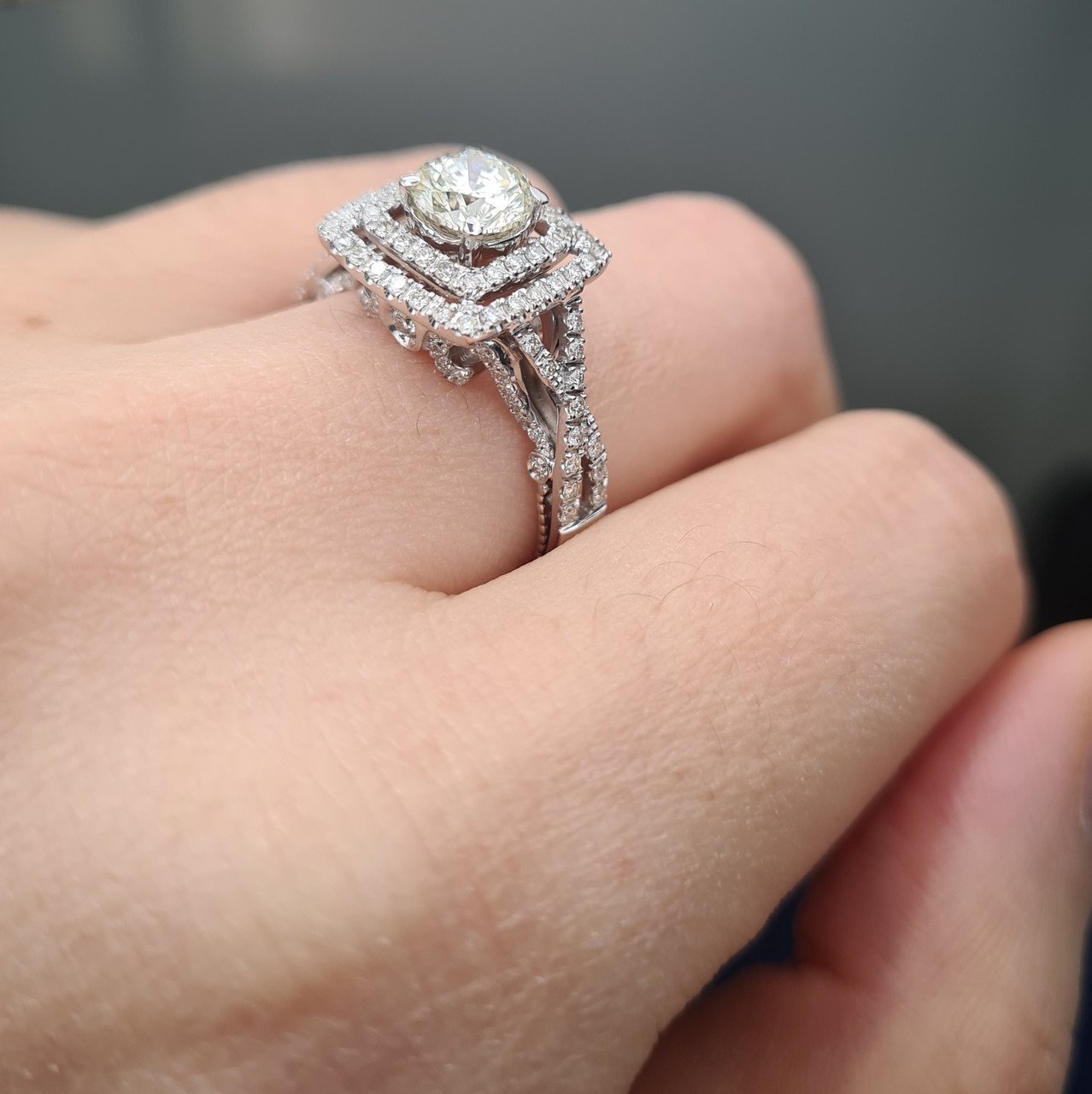 Кольцо Deimantas 95968445 18,5р 6,8гр 1,76ct. купить,NaN