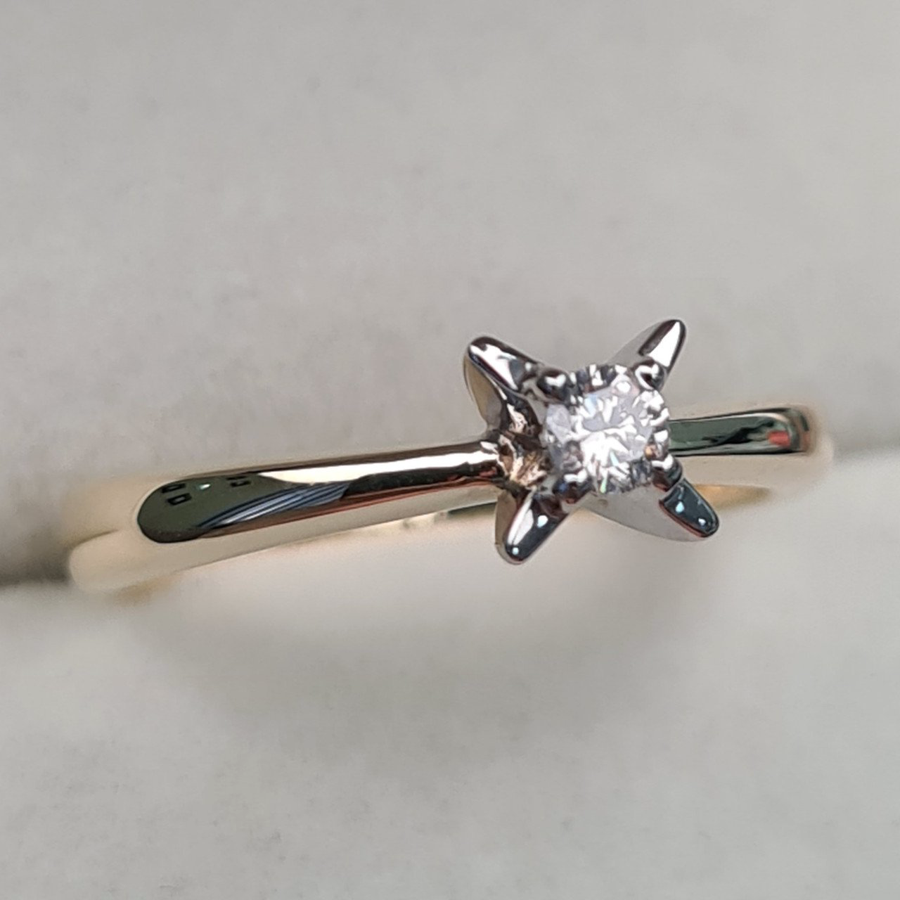 Кольцо Deimantas 98167352 18р 1гр 0,088ct. купить,NaN