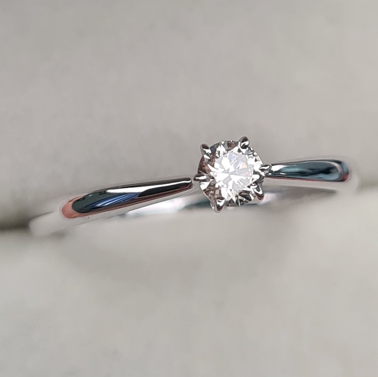 Кольцо Deimantas 98167360 15,5р 1,22гр 0,18ct. купить,NaN