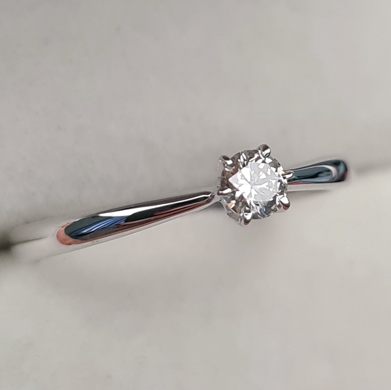 Кольцо Deimantas 98167360 15,5р 1,22гр 0,18ct. купить,NaN