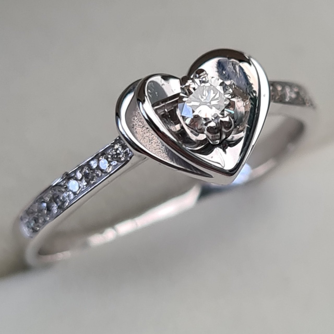 Кольцо Deimantas 93721796 17,5р 2,25гр 0,20ct. купить,NaN