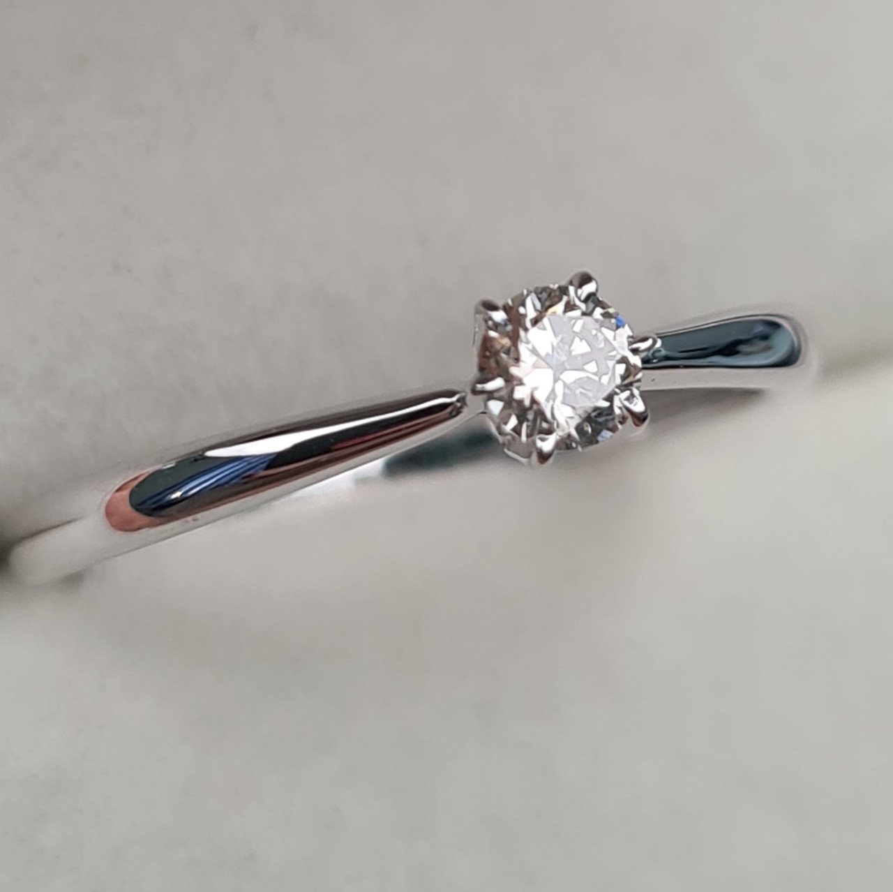 Кольцо Deimantas 98167360 15,5р 1,22гр 0,18ct. купить,NaN