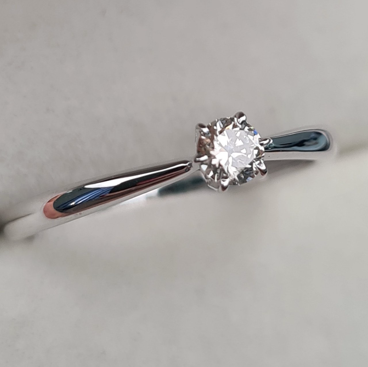 Кольцо Deimantas 98167360 15,5р 1,22гр 0,18ct. купить,NaN