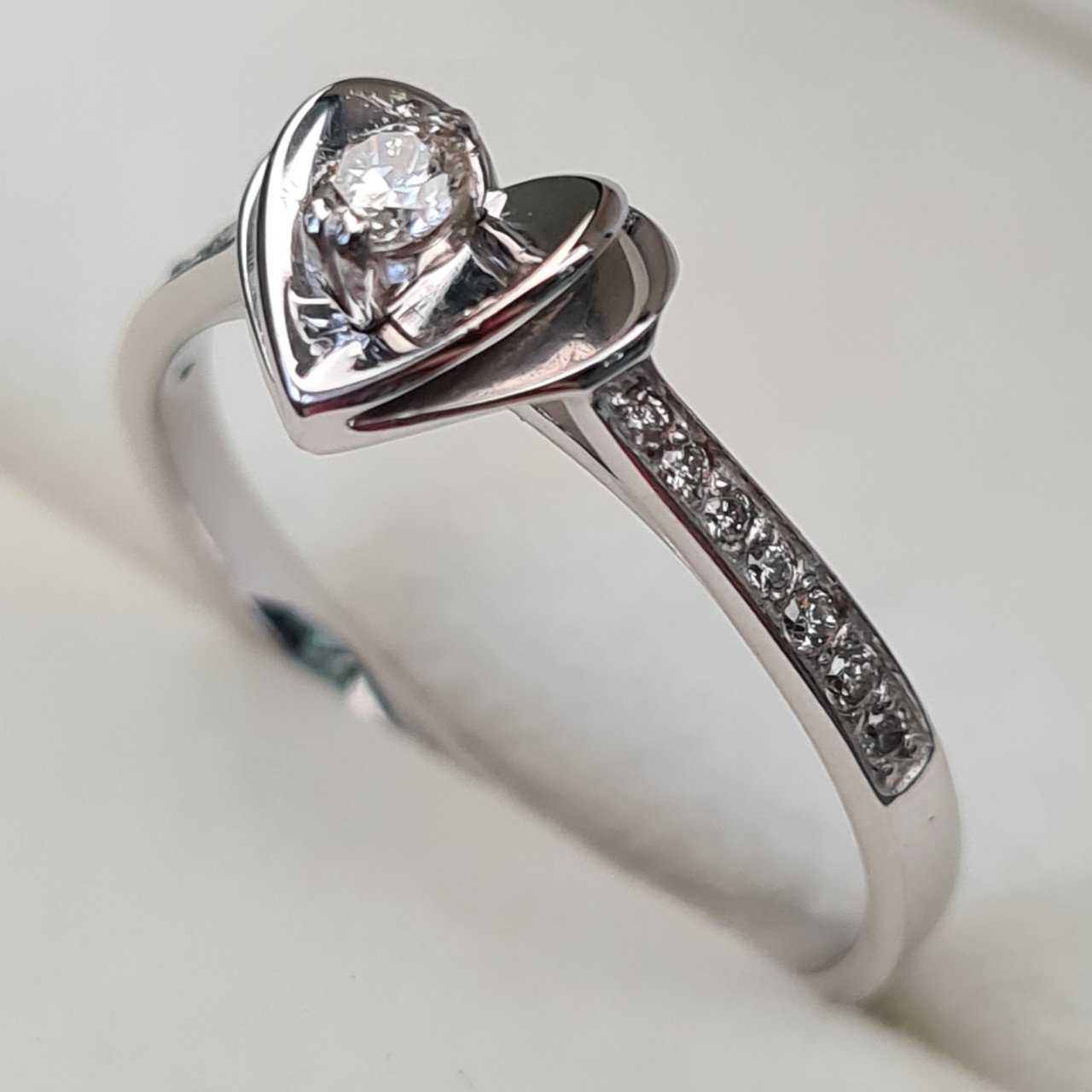 Кольцо Deimantas 93721796 17,5р 2,25гр 0,20ct. купить,NaN