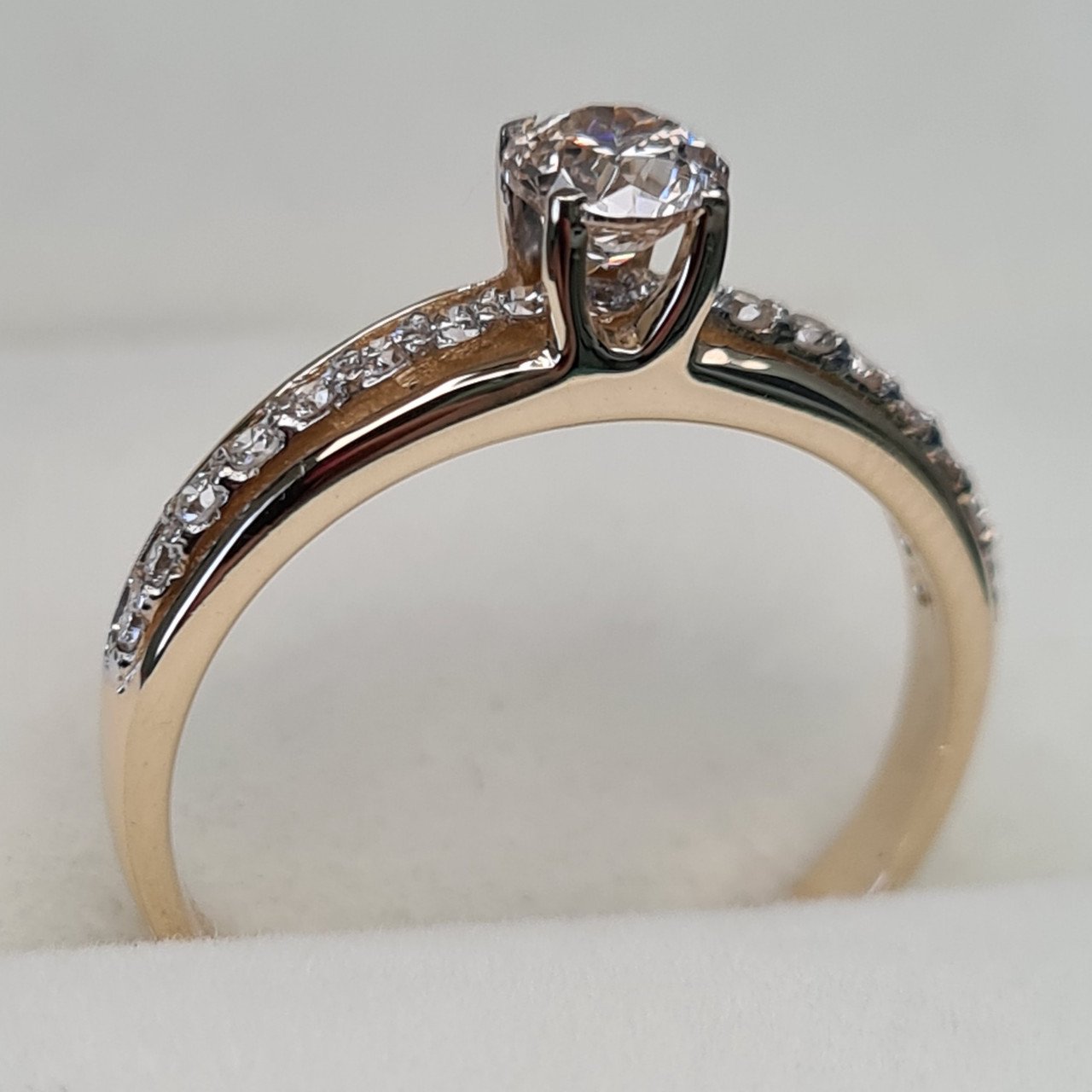 Кольцо Deimantas 93721833 16,5р 2,1гр 0,52ct. купить,NaN
