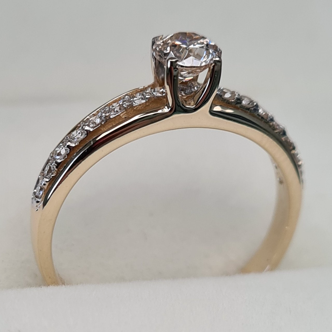 Кольцо Deimantas 93721833 16,5р 2,1гр 0,52ct. купить,NaN