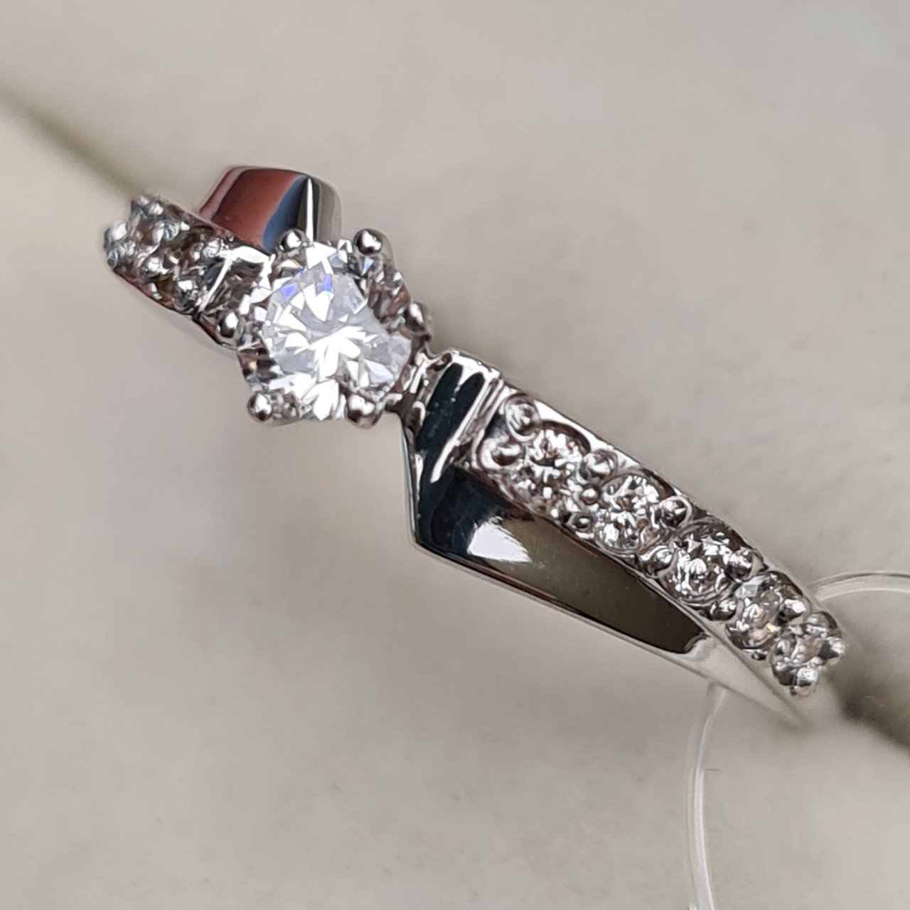 Кольцо Deimantas 98167374 16р 2,61гр 0,34ct. купить,NaN