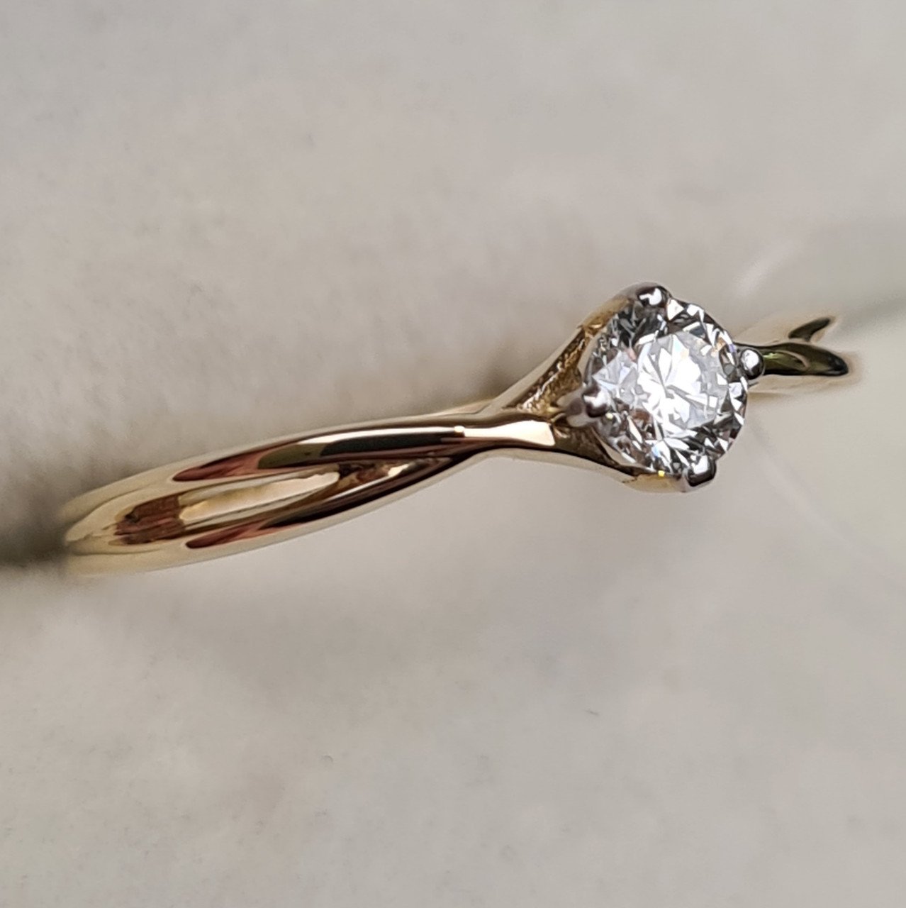 Кольцо Deimantas 98167412 16р 1,48гр 0,198ct. купить,NaN