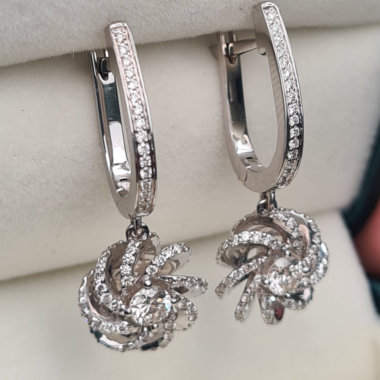 Серьги Deimantas 95968462 6,72гр 1,38ct. купить,NaN