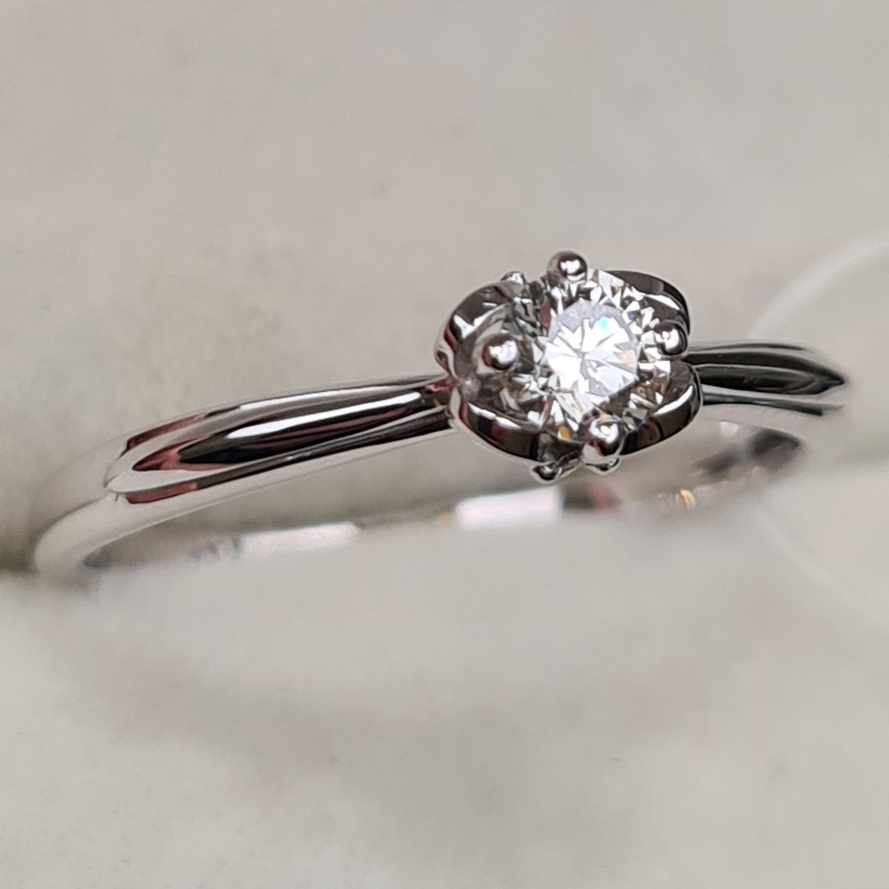 Кольцо Deimantas 98167447 17р 1,41гр 0,20ct. купить,NaN