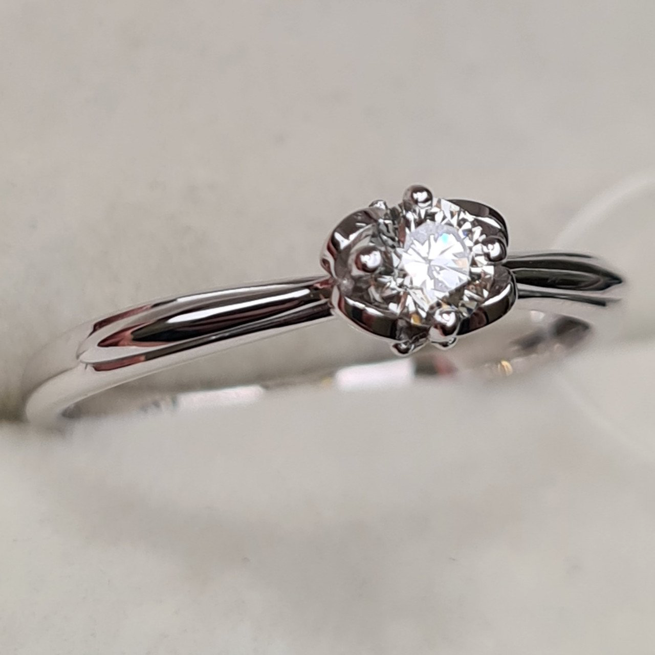 Кольцо Deimantas 98167447 17р 1,41гр 0,20ct. купить,NaN