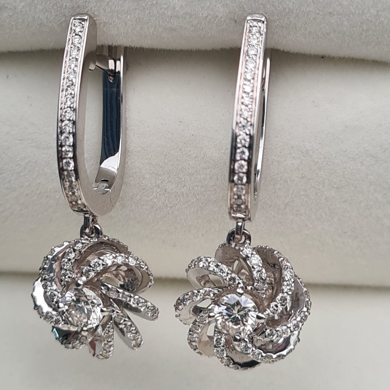 Серьги Deimantas 95968462 6,72гр 1,38ct. купить,NaN