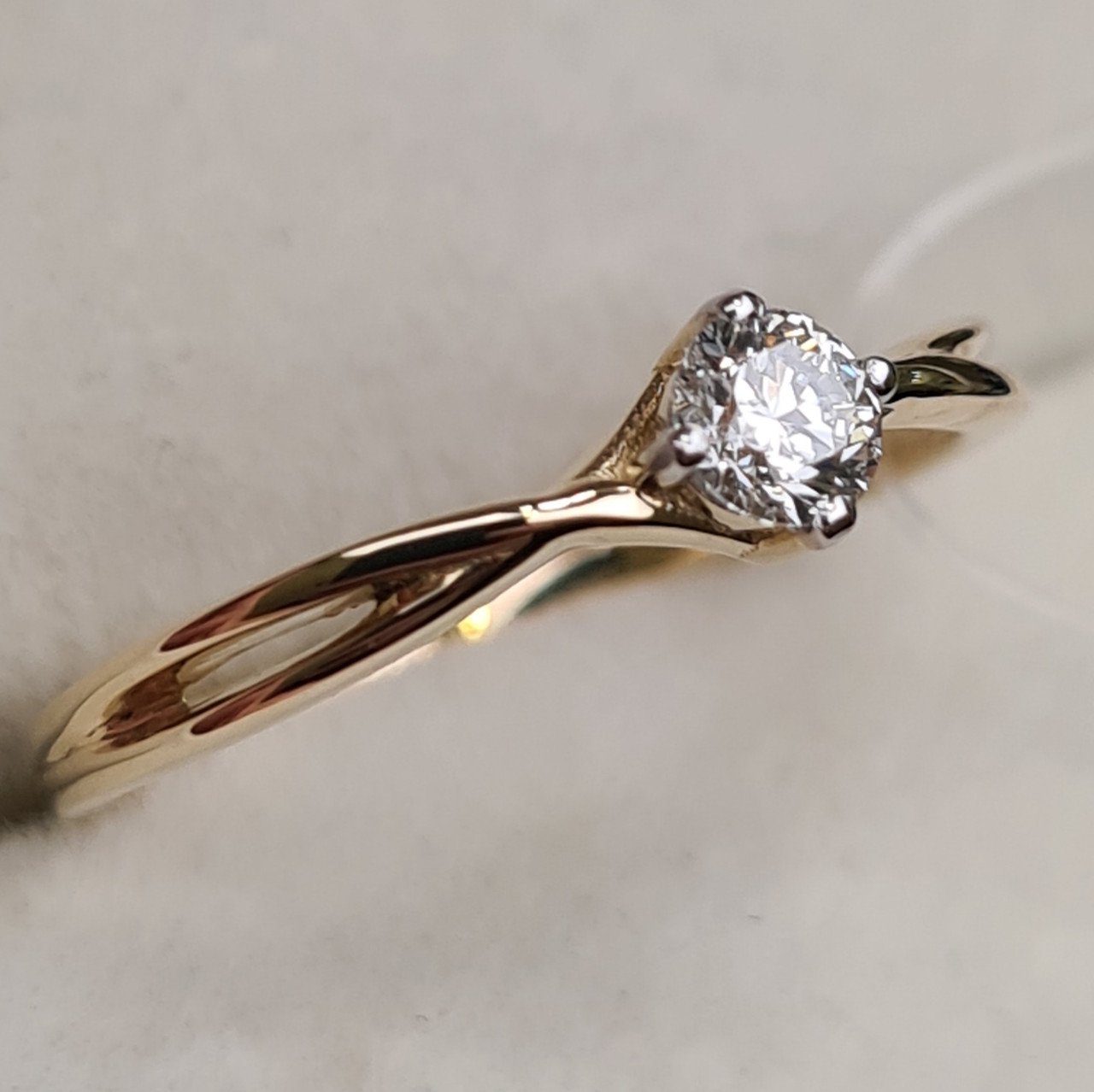 Кольцо Deimantas 98167412 16р 1,48гр 0,198ct. купить,NaN