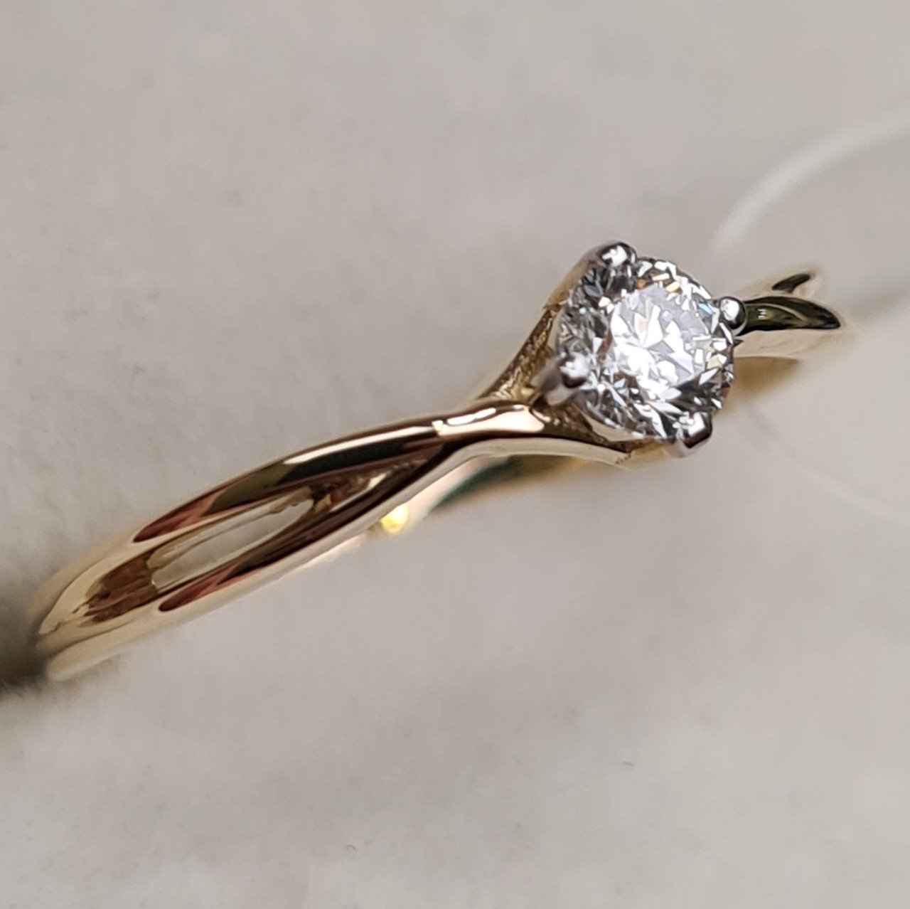 Кольцо Deimantas 98167412 16р 1,48гр 0,198ct. купить,NaN