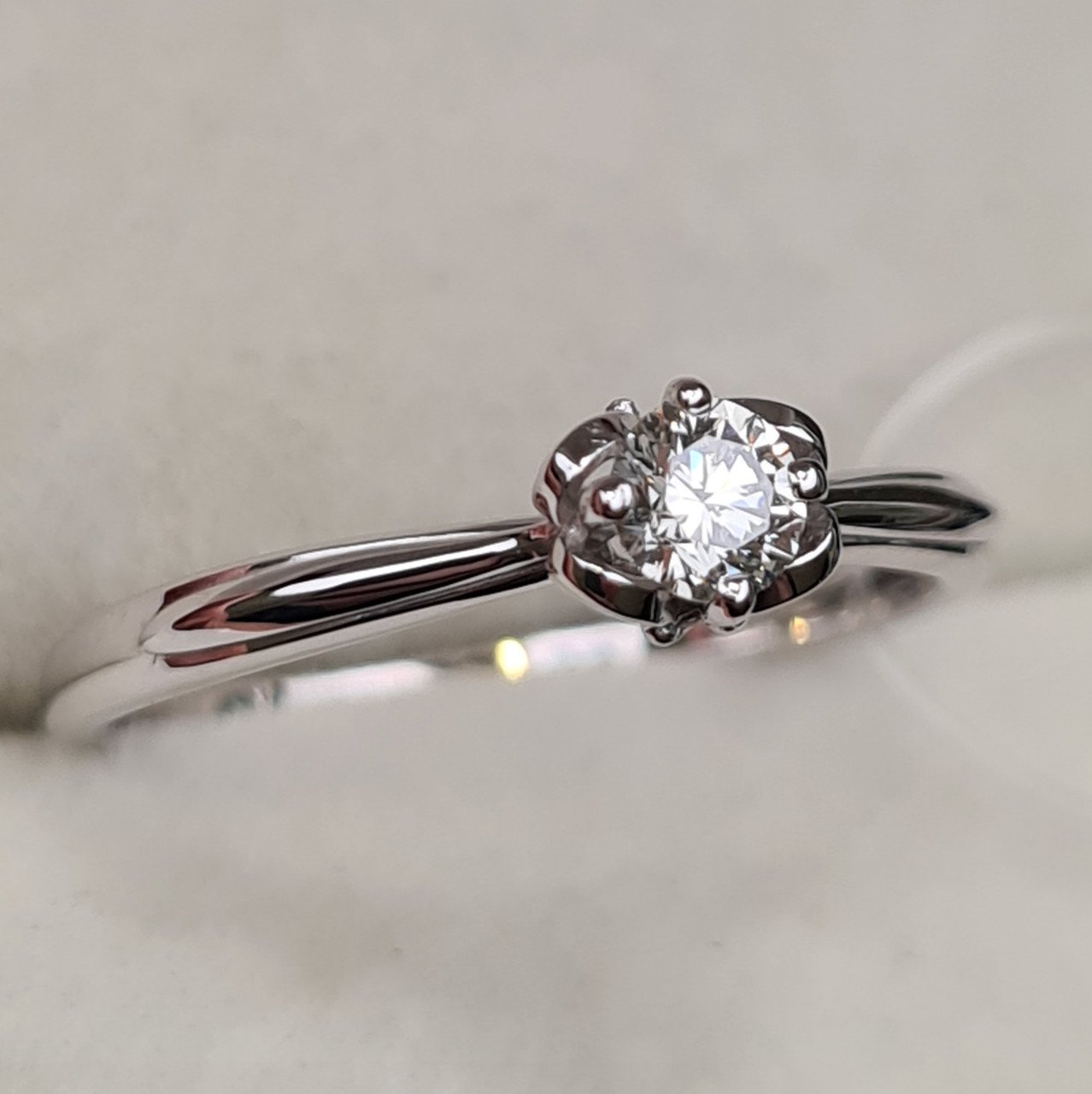Кольцо Deimantas 98167447 17р 1,41гр 0,20ct. купить,NaN