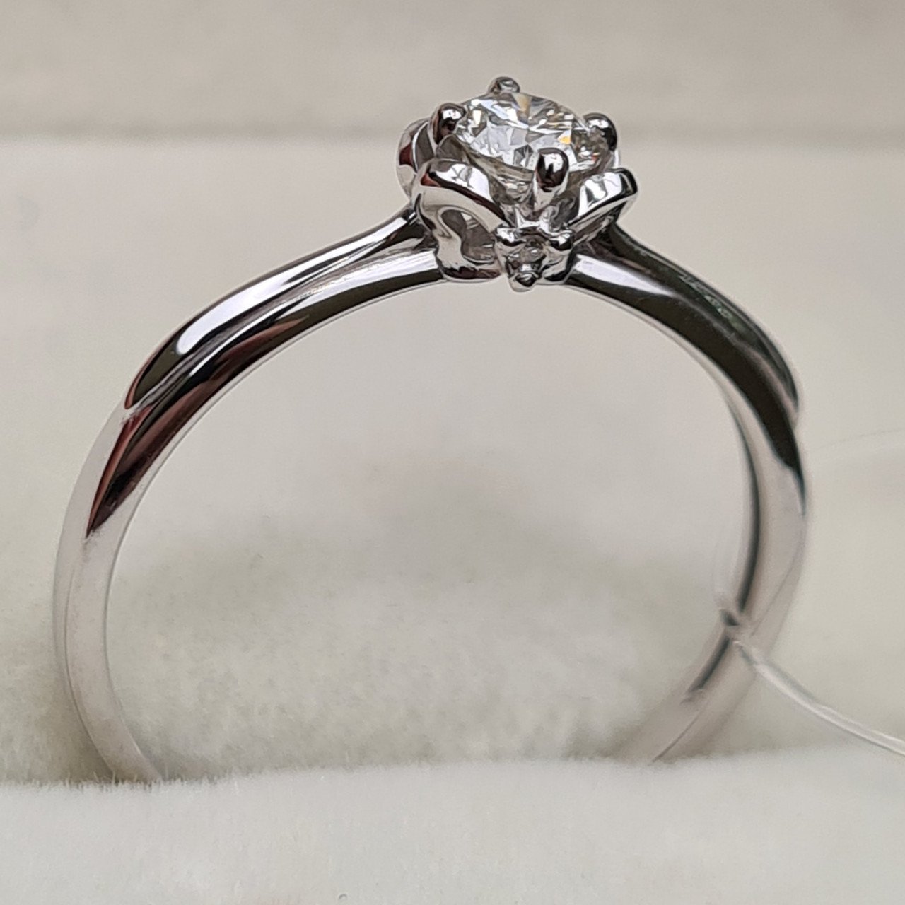 Кольцо Deimantas 98167447 17р 1,41гр 0,20ct. купить,NaN