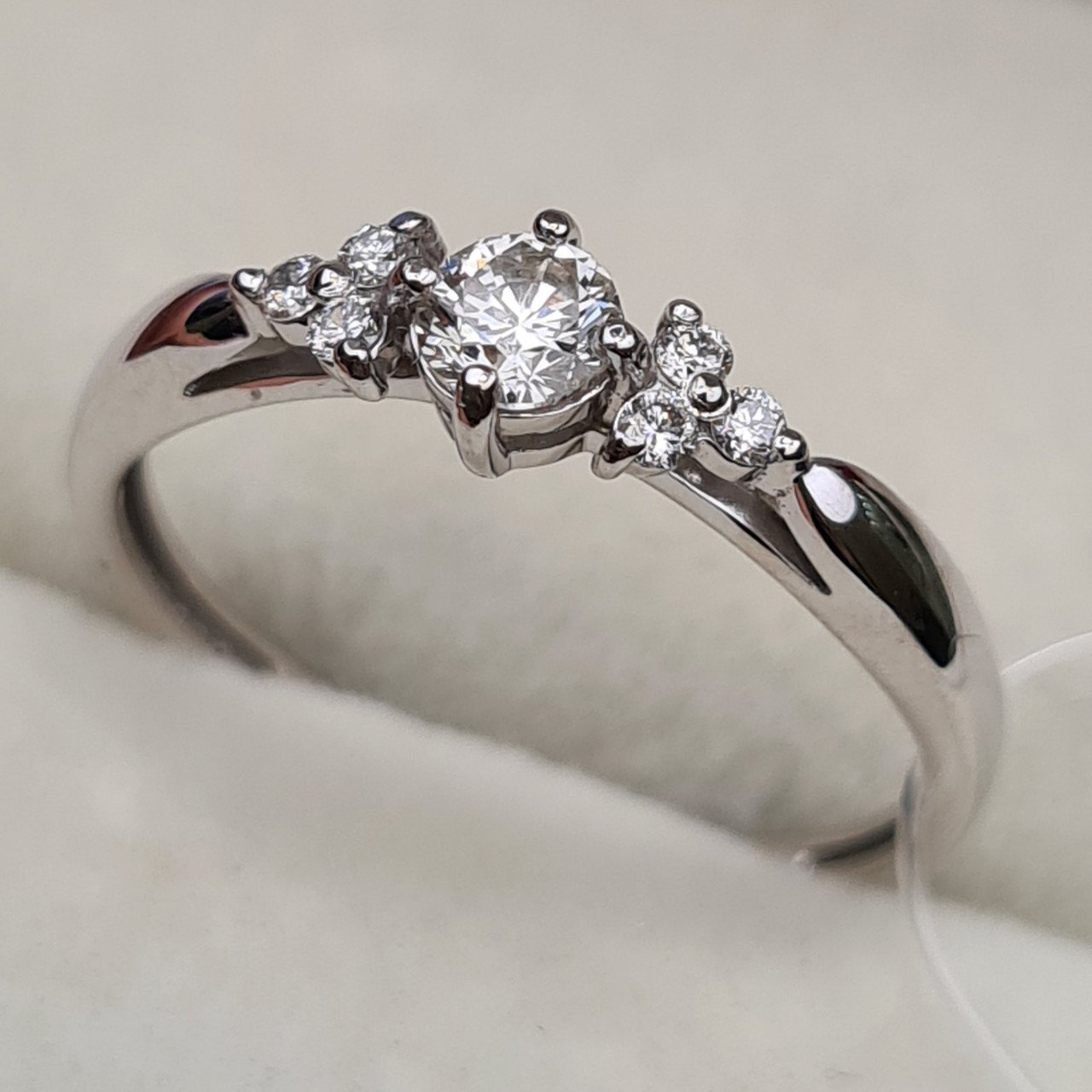 Кольцо Deimantas 98167474 17,5р 1,61гр 0,30ct. купить,NaN