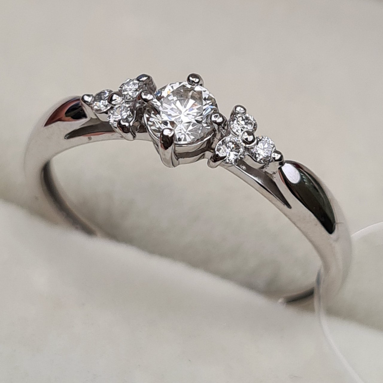 Кольцо Deimantas 98167474 17,5р 1,61гр 0,30ct. купить,NaN