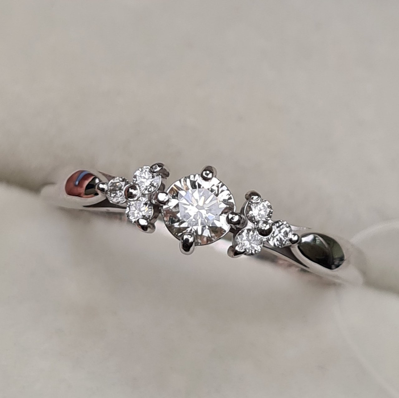 Кольцо Deimantas 98167474 17,5р 1,61гр 0,30ct. купить,NaN