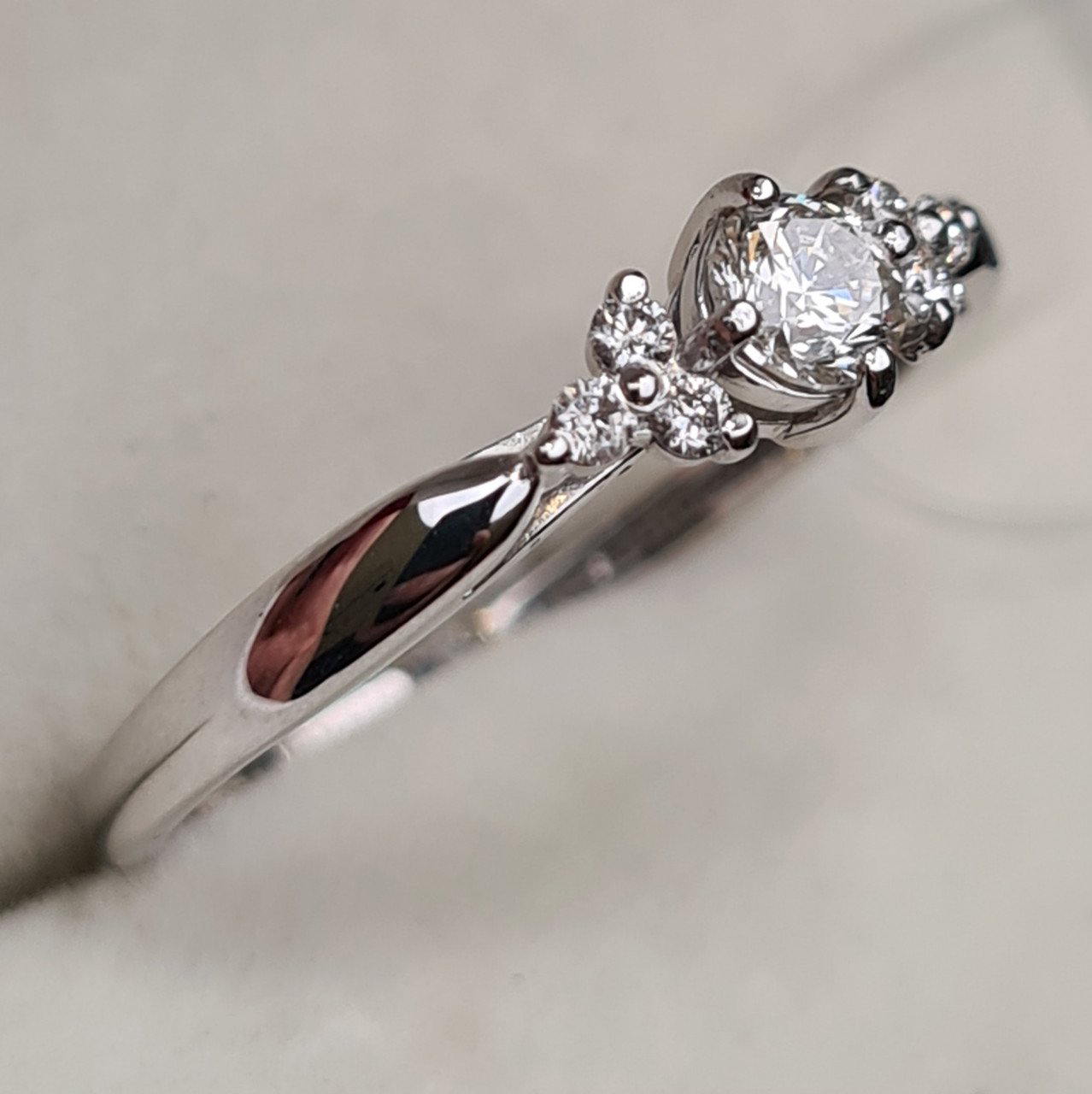 Кольцо Deimantas 98167474 17,5р 1,61гр 0,30ct. купить,NaN