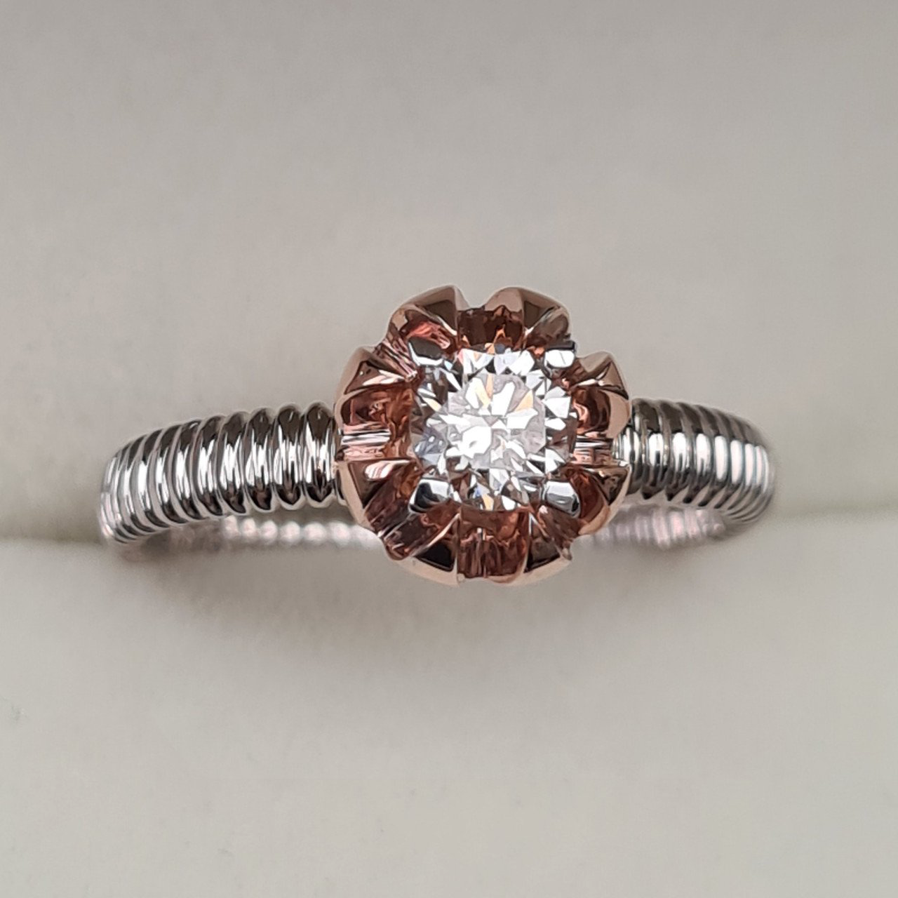Кольцо Deimantas 95968465 16,5р 3,56гр 0,35ct. купить,NaN
