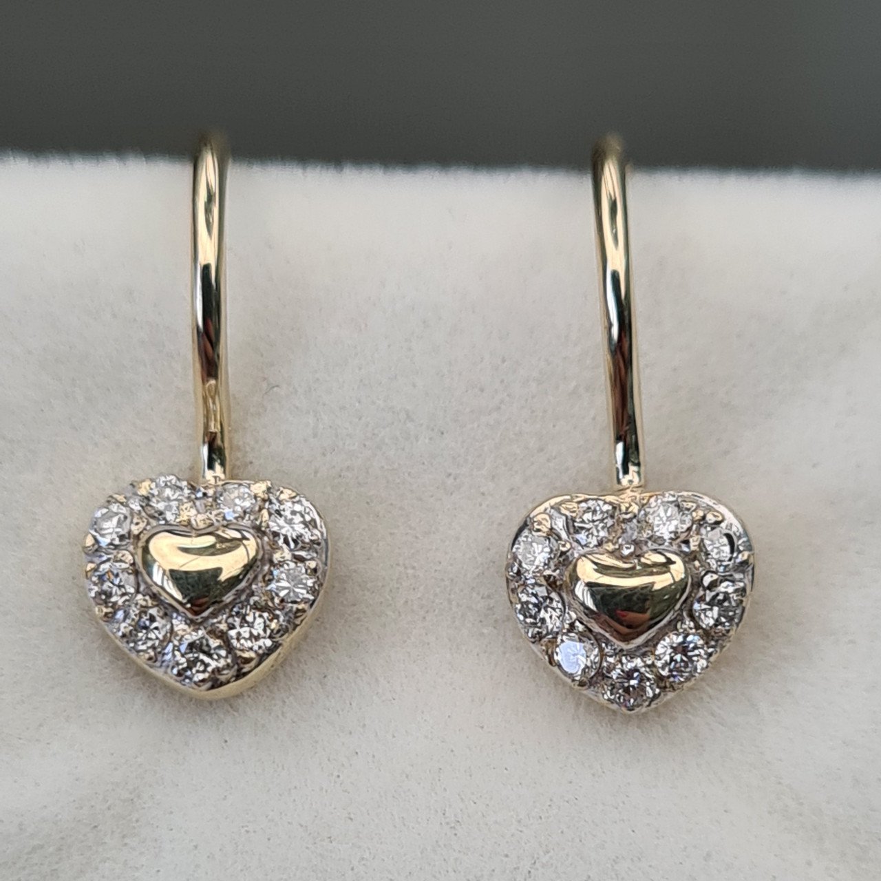 Серьги Deimantas 93722801 1,36гр 0,17ct. купить,NaN