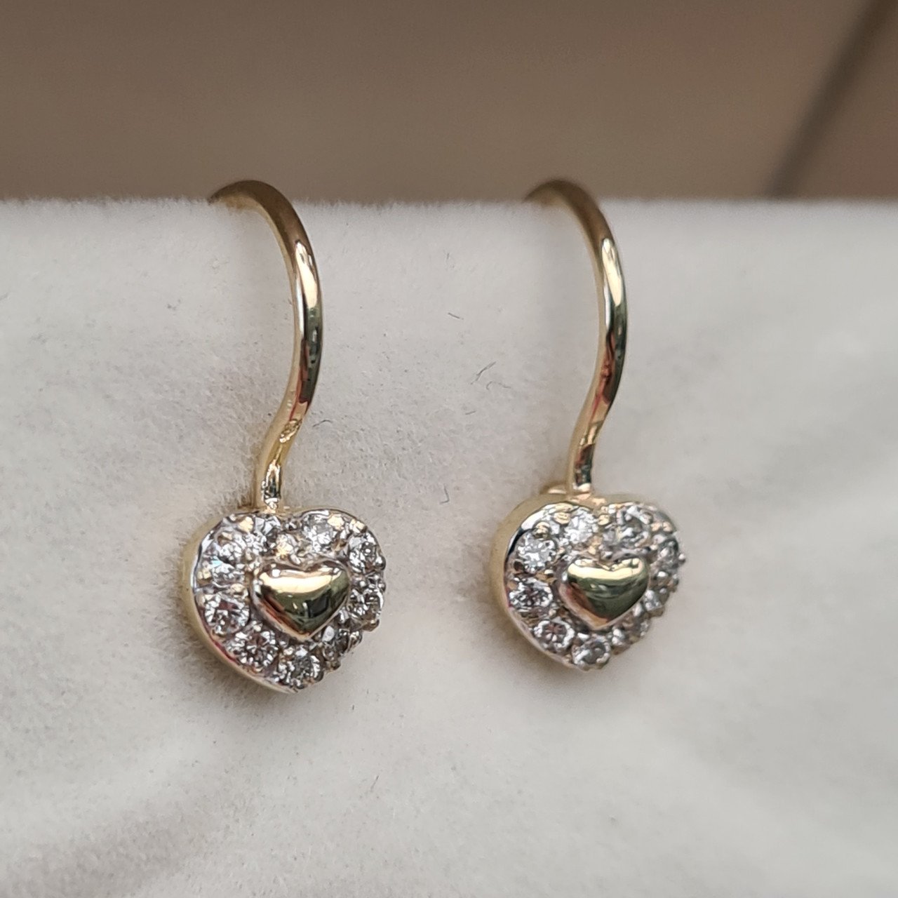 Серьги Deimantas 93722801 1,36гр 0,17ct. купить,NaN