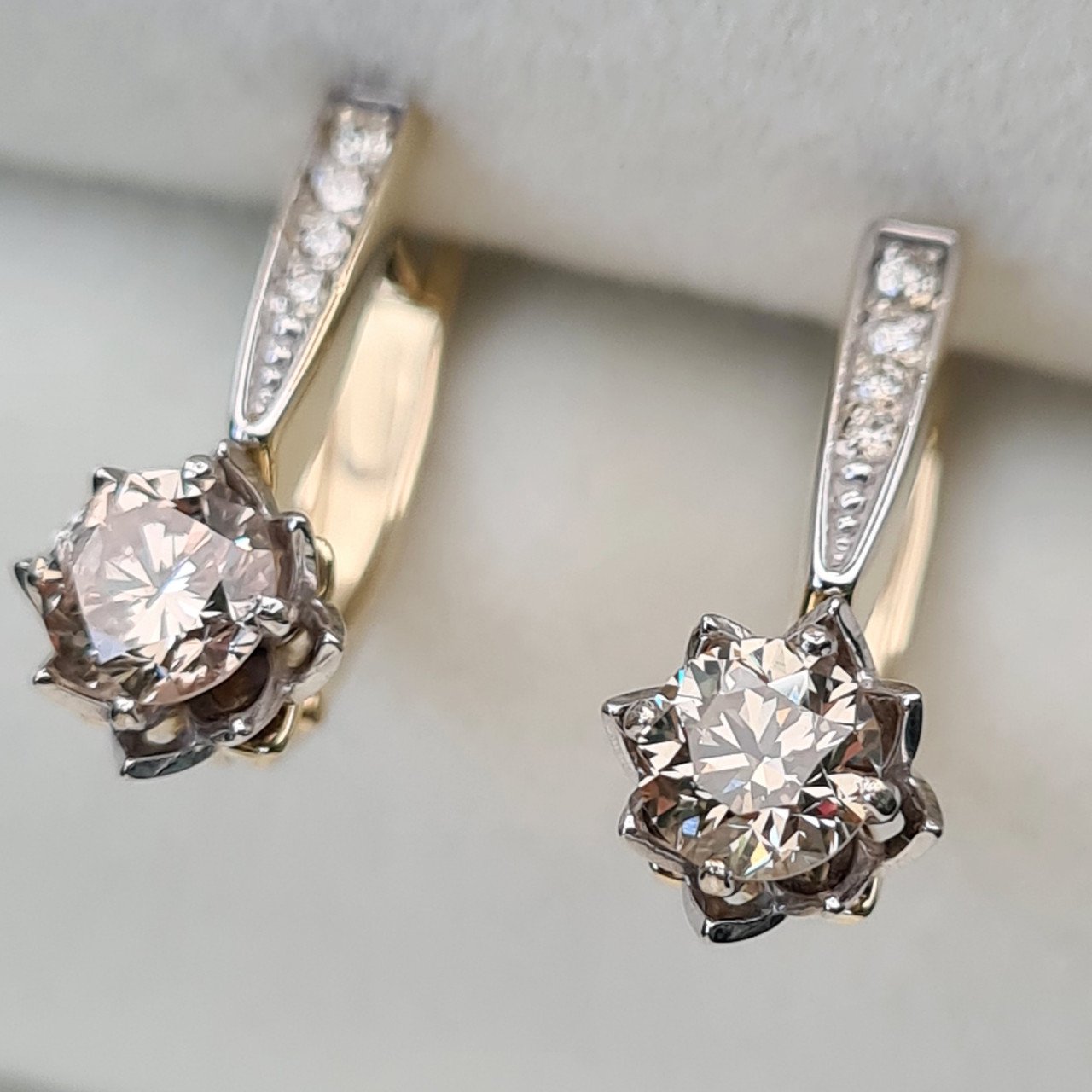 Серьги Deimantas 93723042 2,86гр 0,88ct. купить,NaN