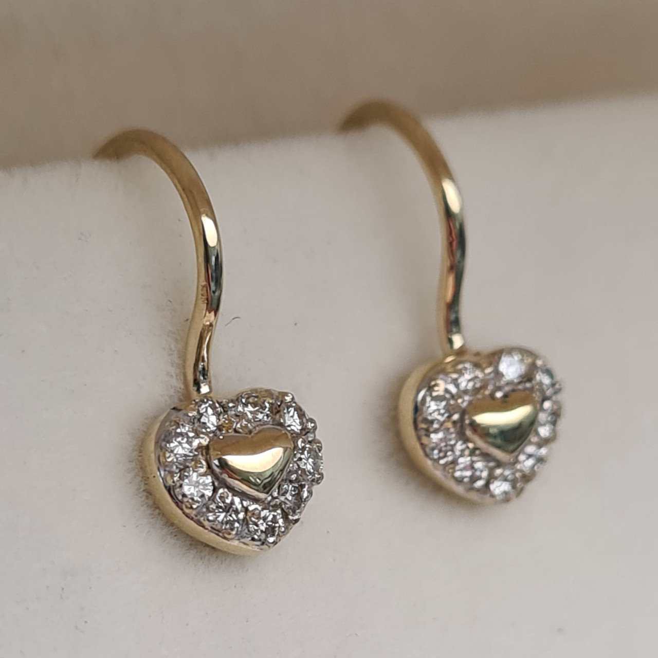 Серьги Deimantas 93722801 1,36гр 0,17ct. купить,NaN