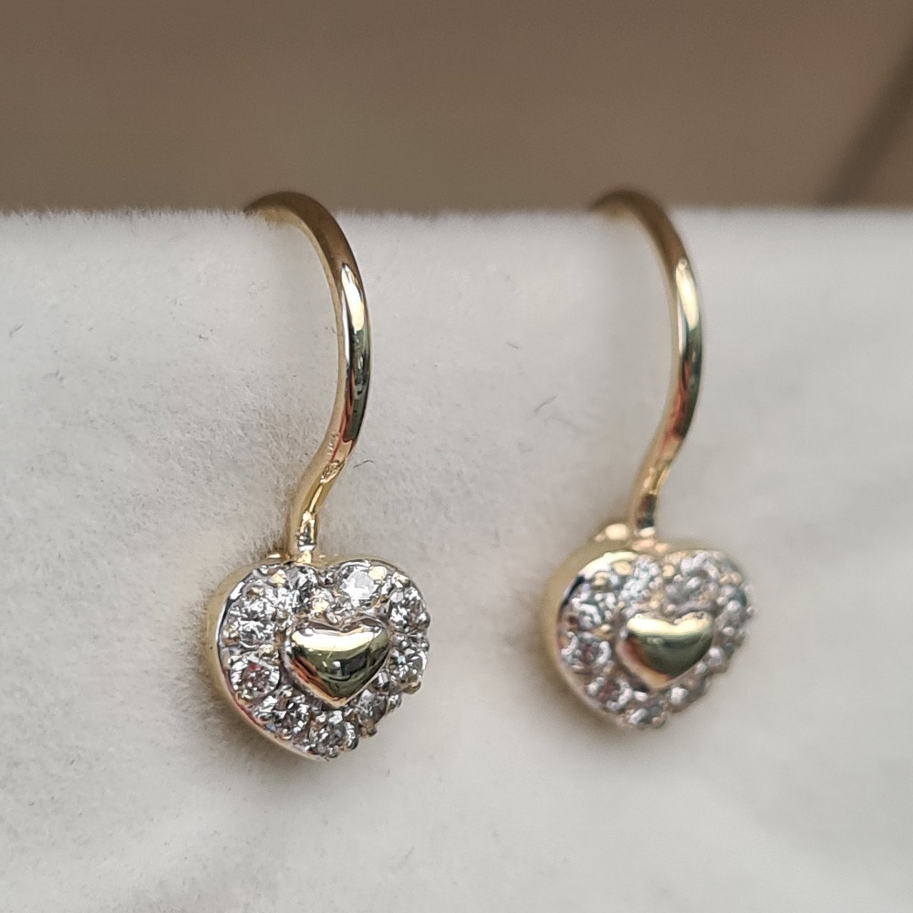 Серьги Deimantas 93722801 1,36гр 0,17ct. купить,NaN