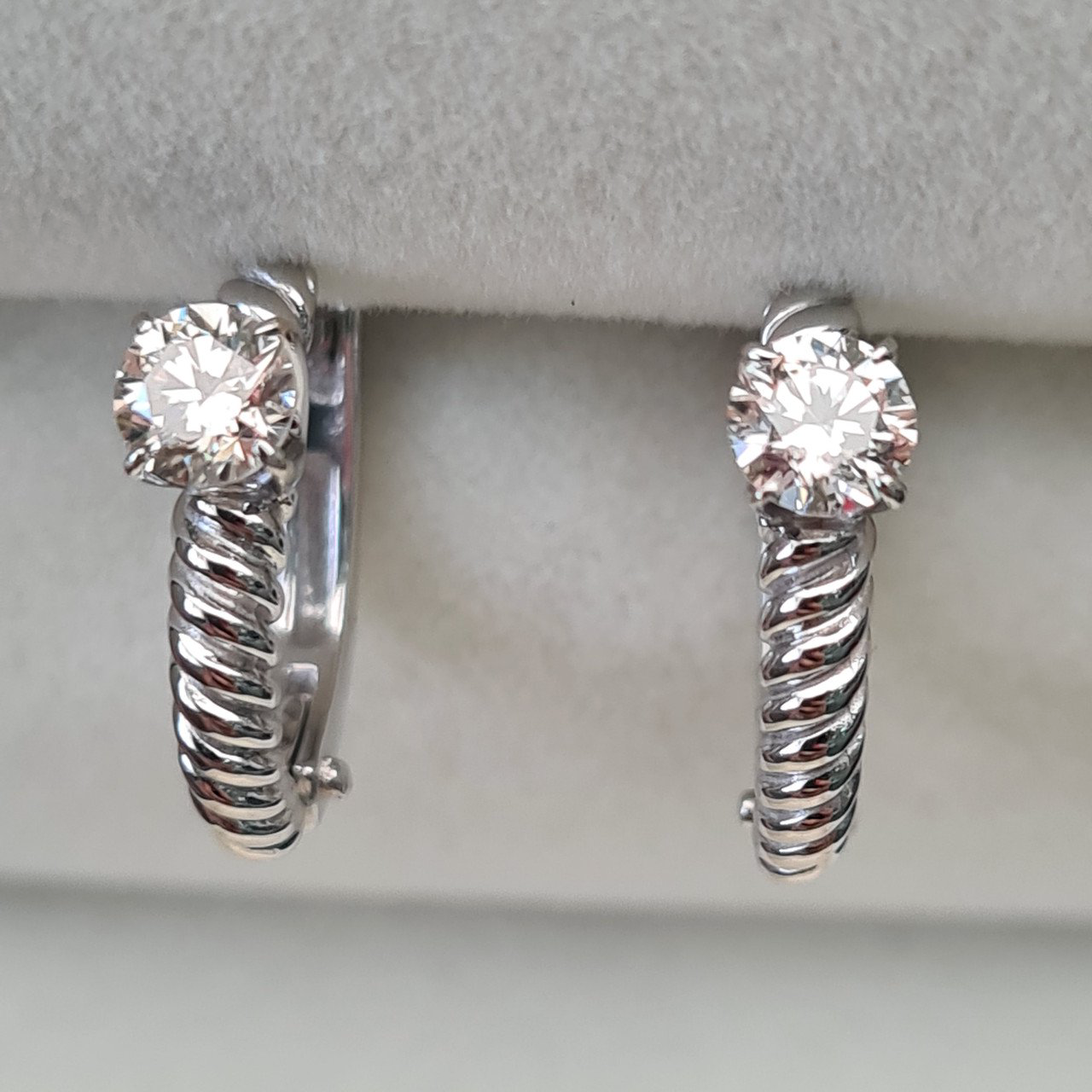 Серьги Deimantas 93722728 2,51гр 0,46ct. купить,NaN