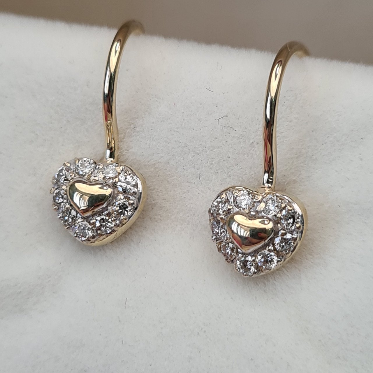 Серьги Deimantas 93722801 1,36гр 0,17ct. купить,NaN