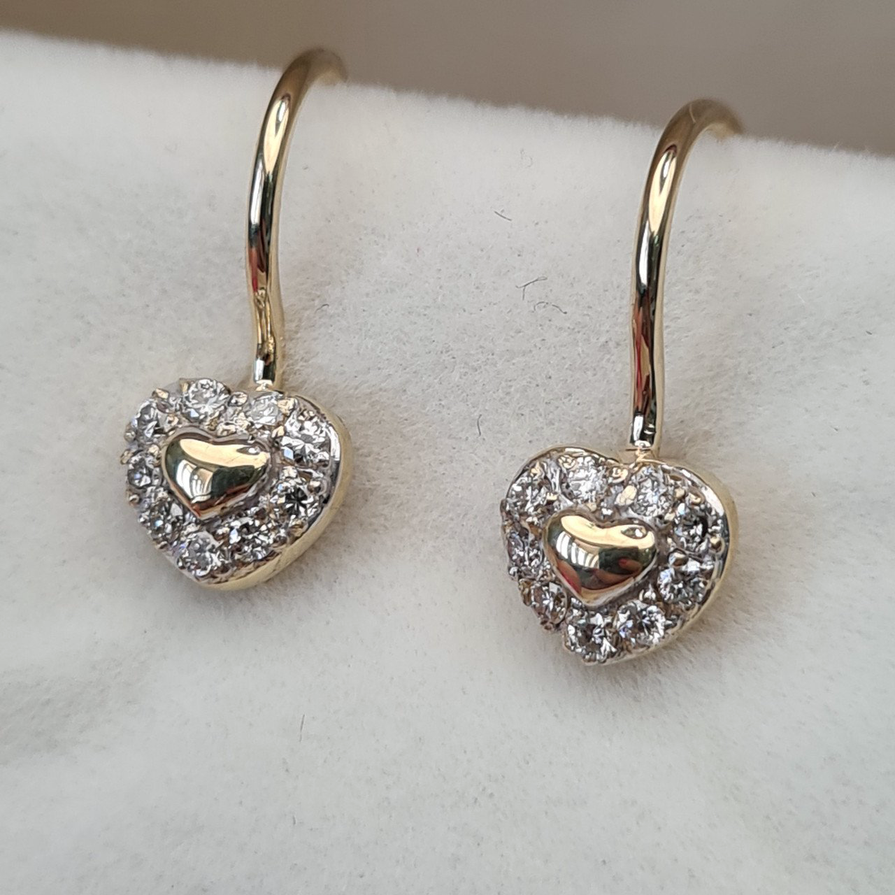 Серьги Deimantas 93722801 1,36гр 0,17ct. купить,NaN