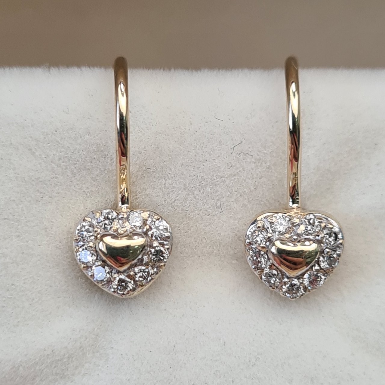 Серьги Deimantas 93722801 1,36гр 0,17ct. купить,NaN