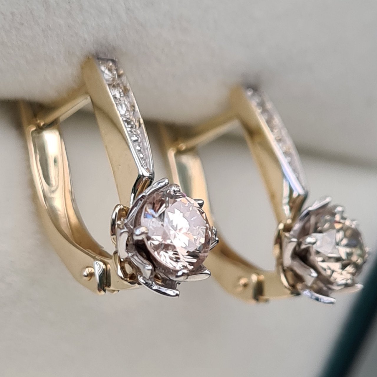 Серьги Deimantas 93723042 2,86гр 0,88ct. купить,NaN