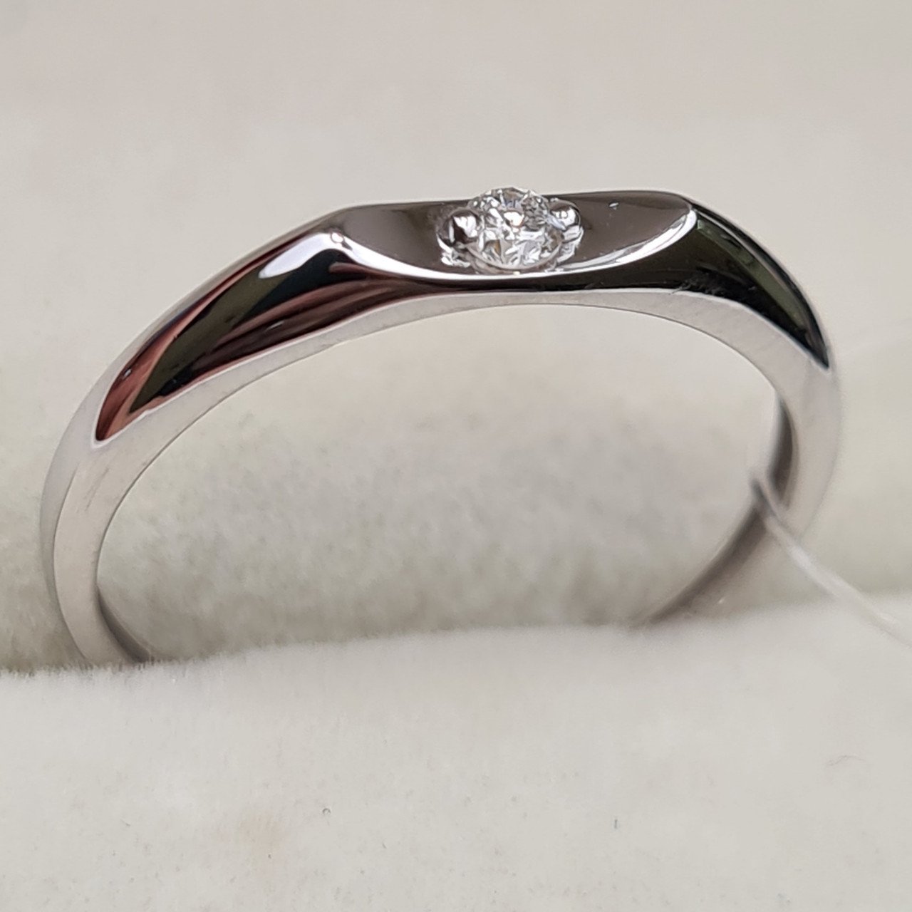 Кольцо Deimantas 98167484 17р 1,03гр 0,045ct. купить,NaN