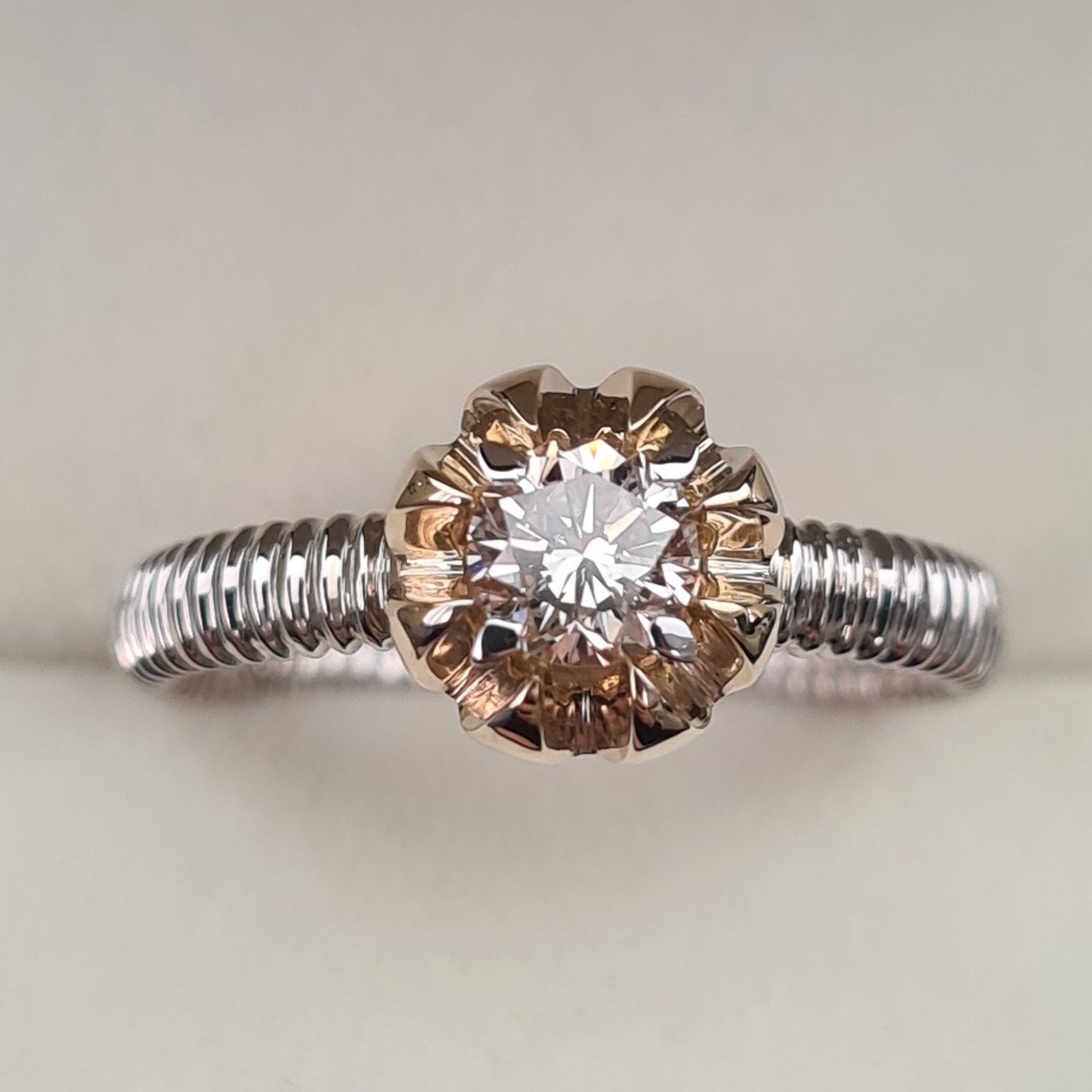 Кольцо Deimantas 95968472 16,5р 3,5гр 0,40ct. купить,NaN
