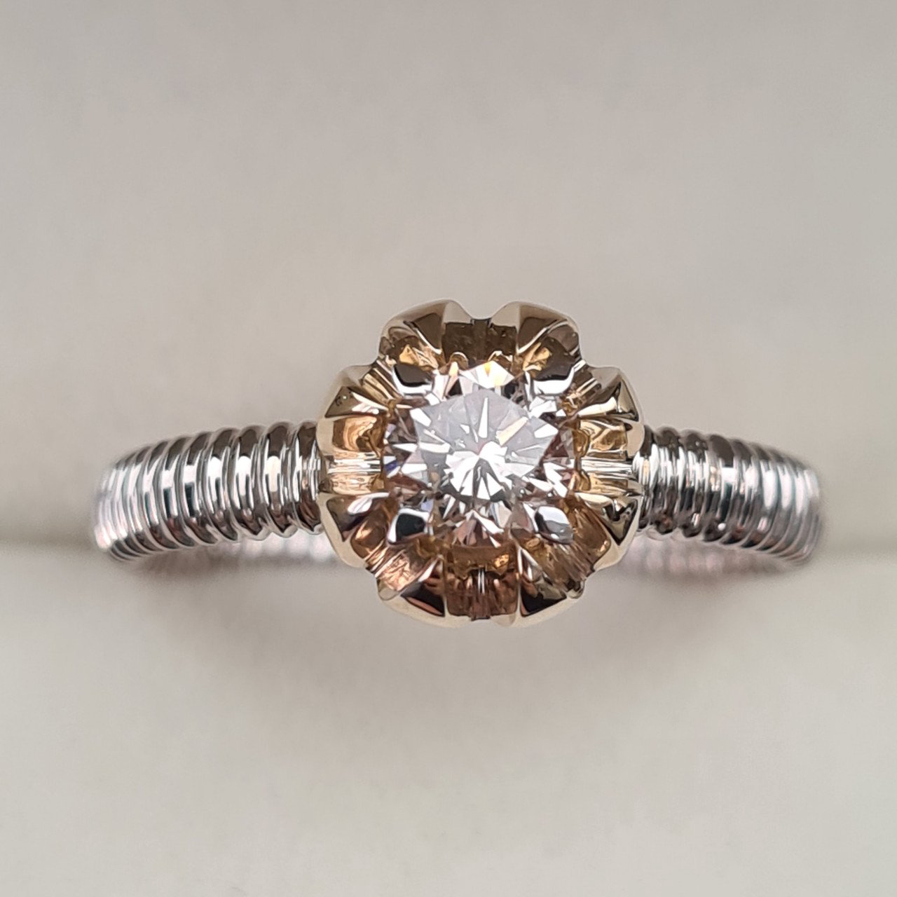 Кольцо Deimantas 95968472 16,5р 3,5гр 0,40ct. купить,NaN