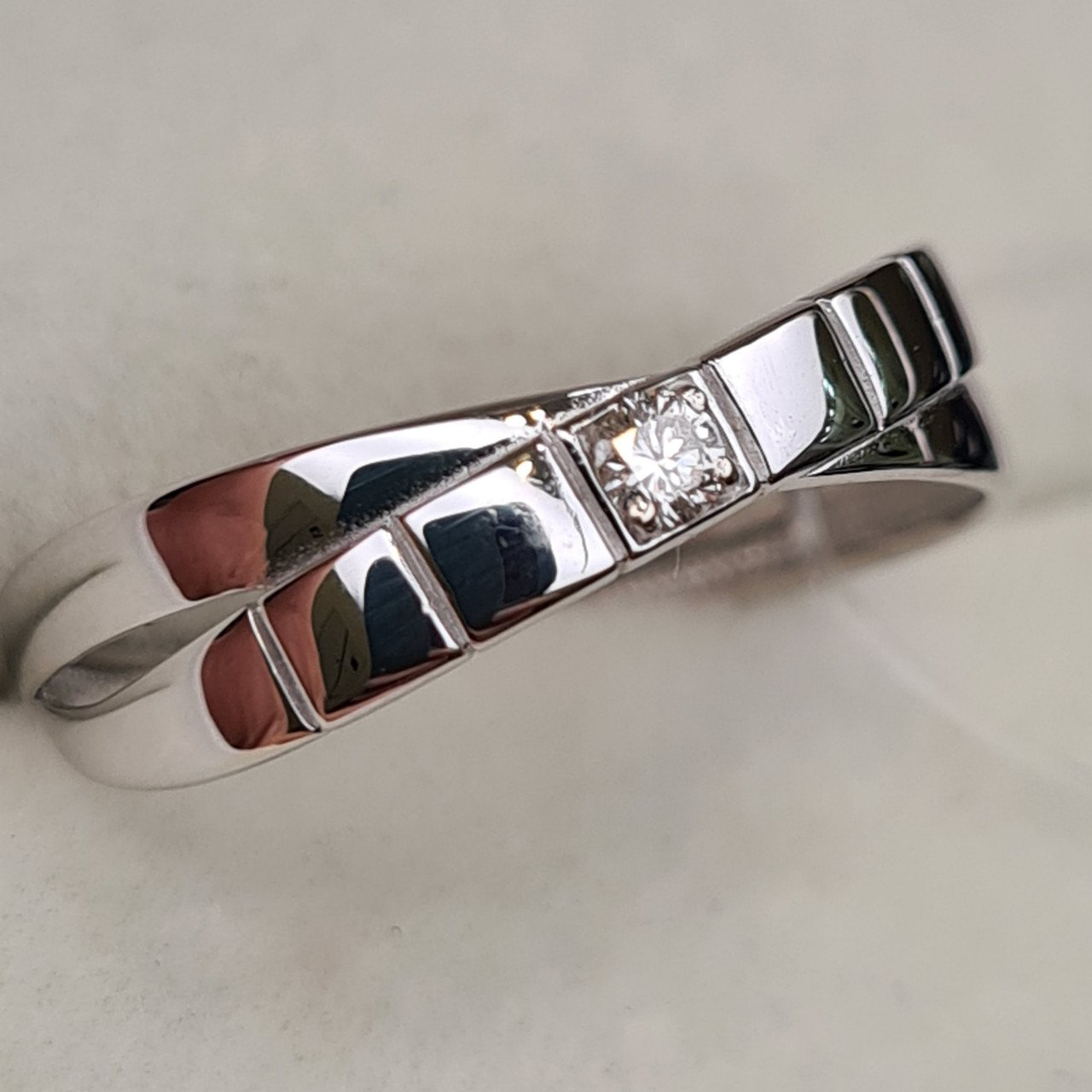 Кольцо Deimantas 98168725 17р 1,23гр 0,05ct. купить,NaN
