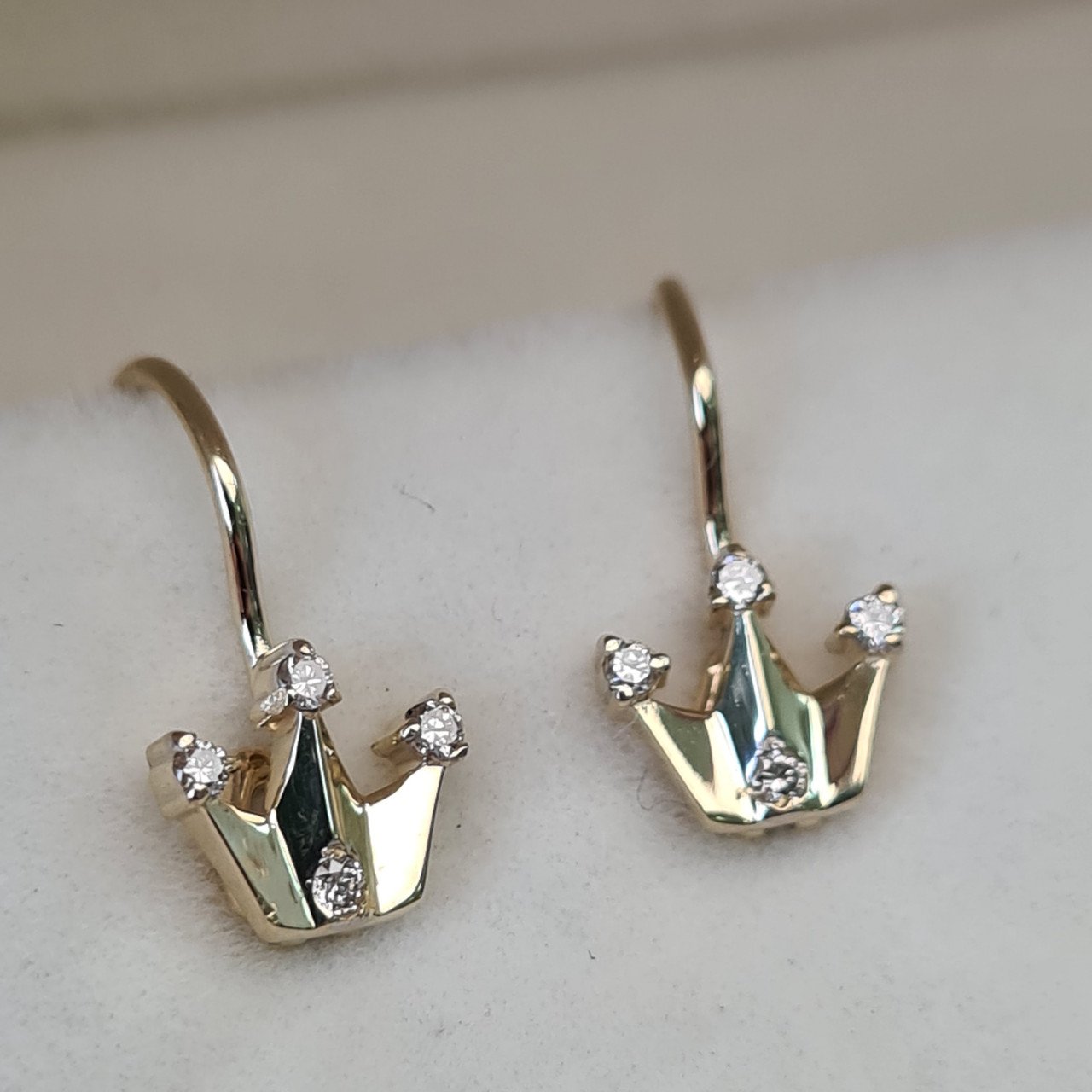 Серьги Deimantas 93722997 1,23гр 0,08ct. купить,NaN