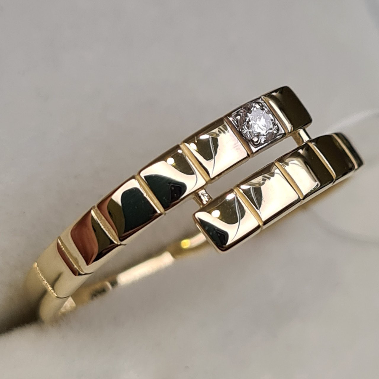 Кольцо Deimantas 98167491 18,5р 1,5гр 0,05ct. купить,NaN