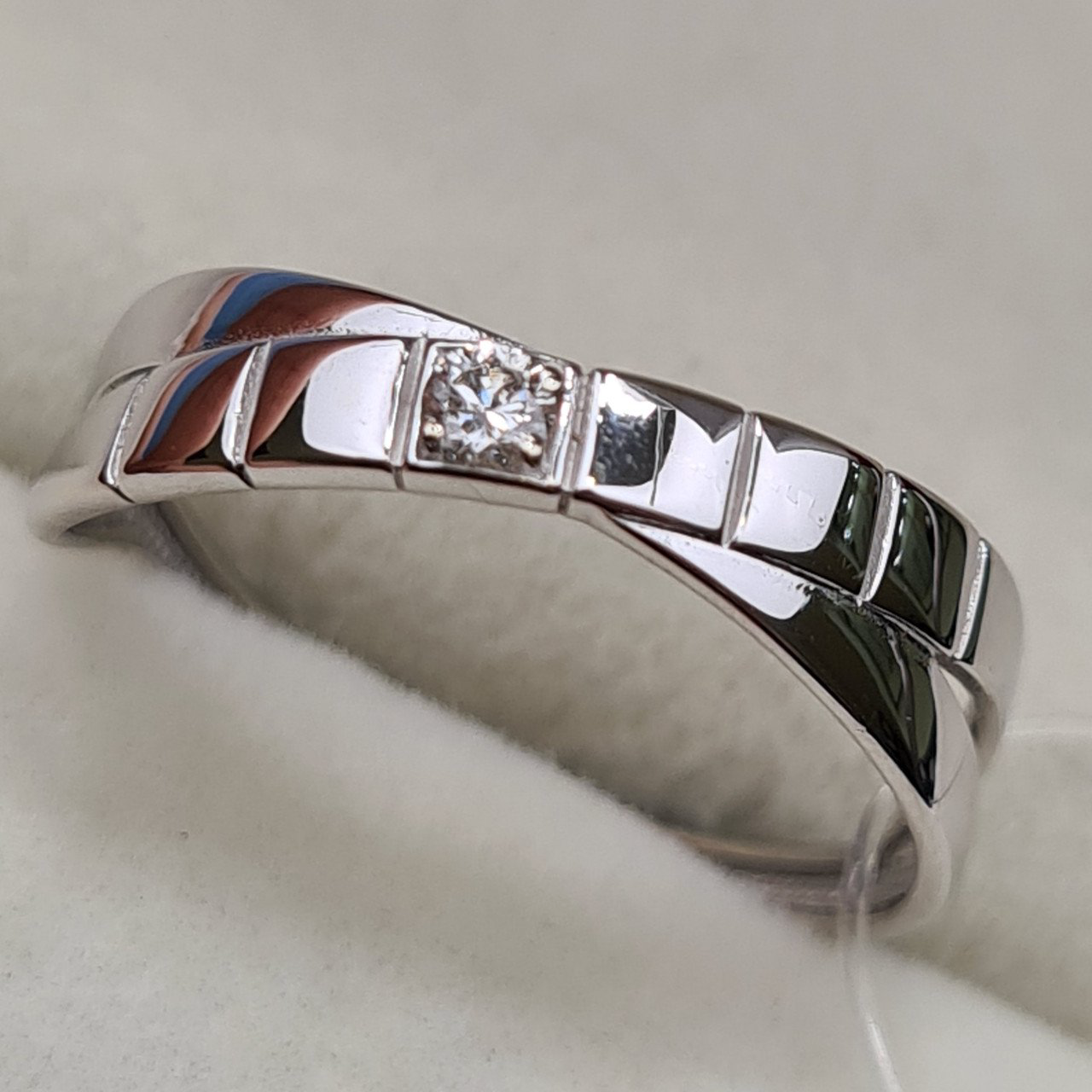 Кольцо Deimantas 98168725 17р 1,23гр 0,05ct. купить,NaN